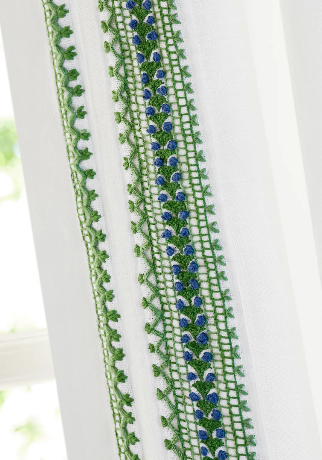 Thibaut Norway Tape in Kelly (E12117)