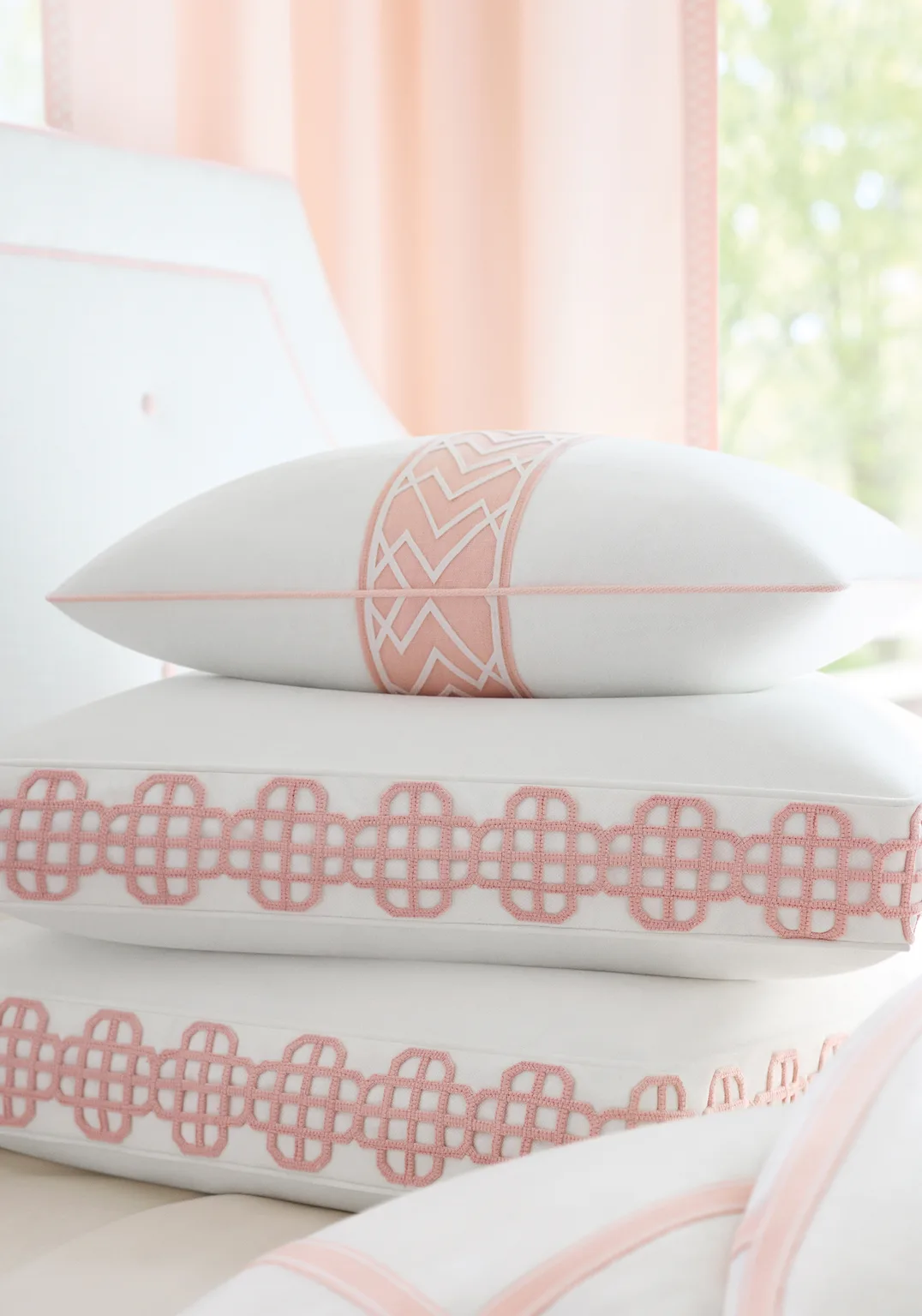 Thibaut Perla Tape in Blossom (E12218)