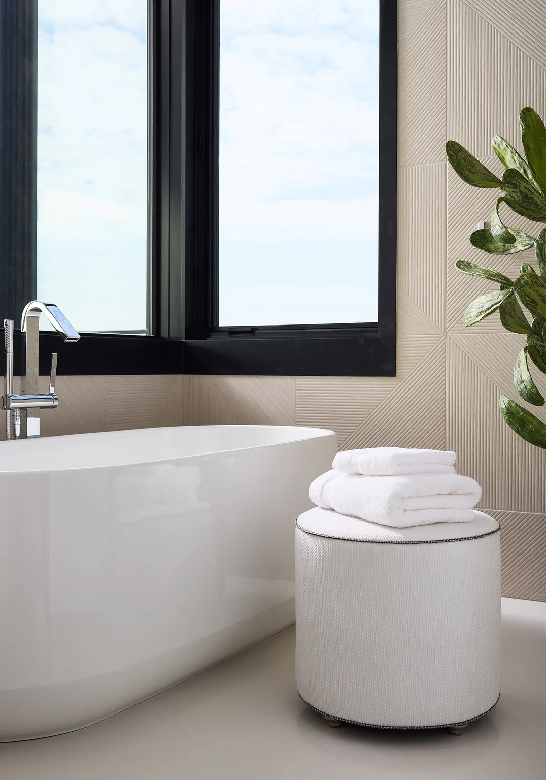 Thibaut Surrey Cord in Charcoal (E81831)