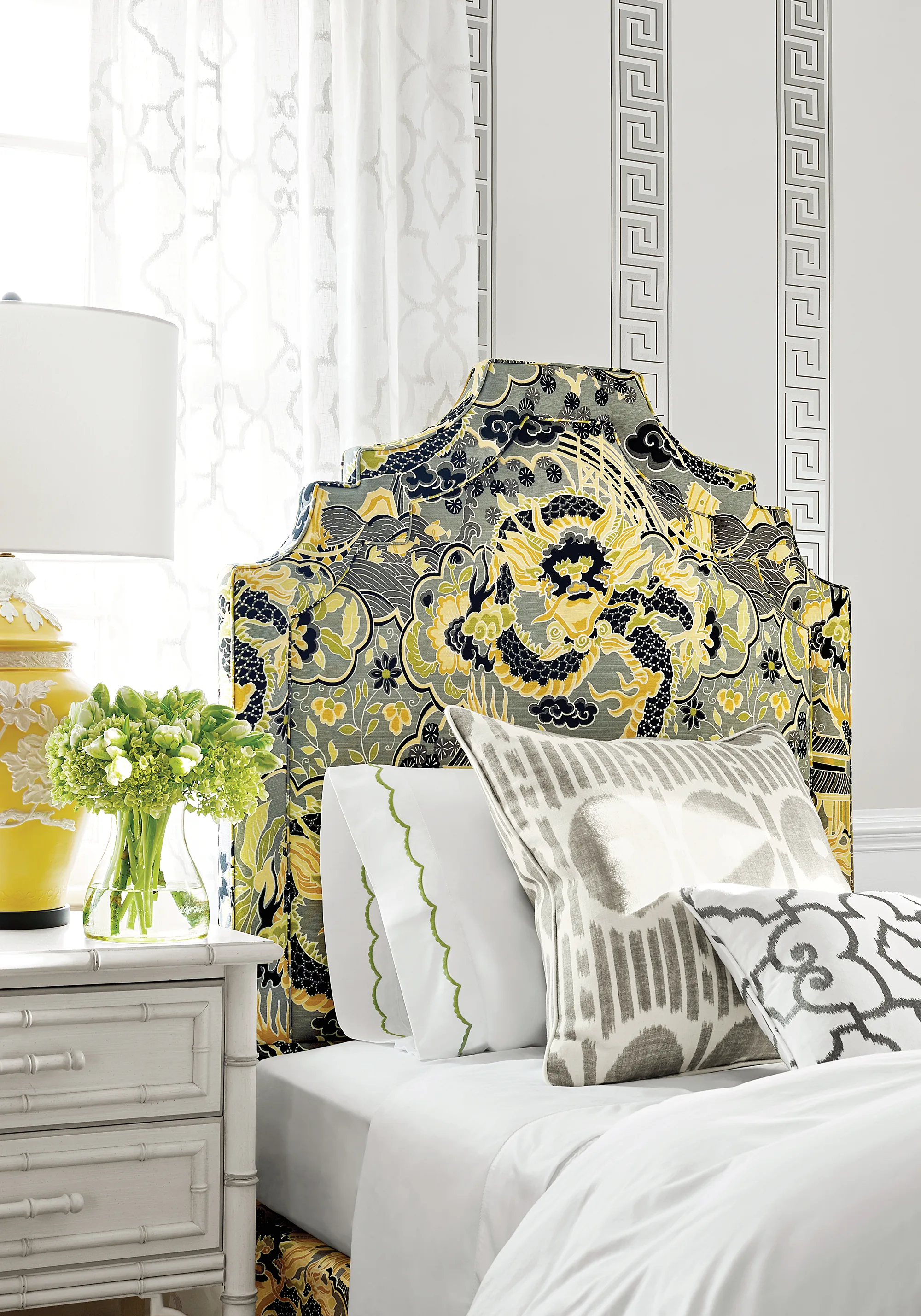Thibaut Andreas Stripe in Metallic Silver on White (T14244)