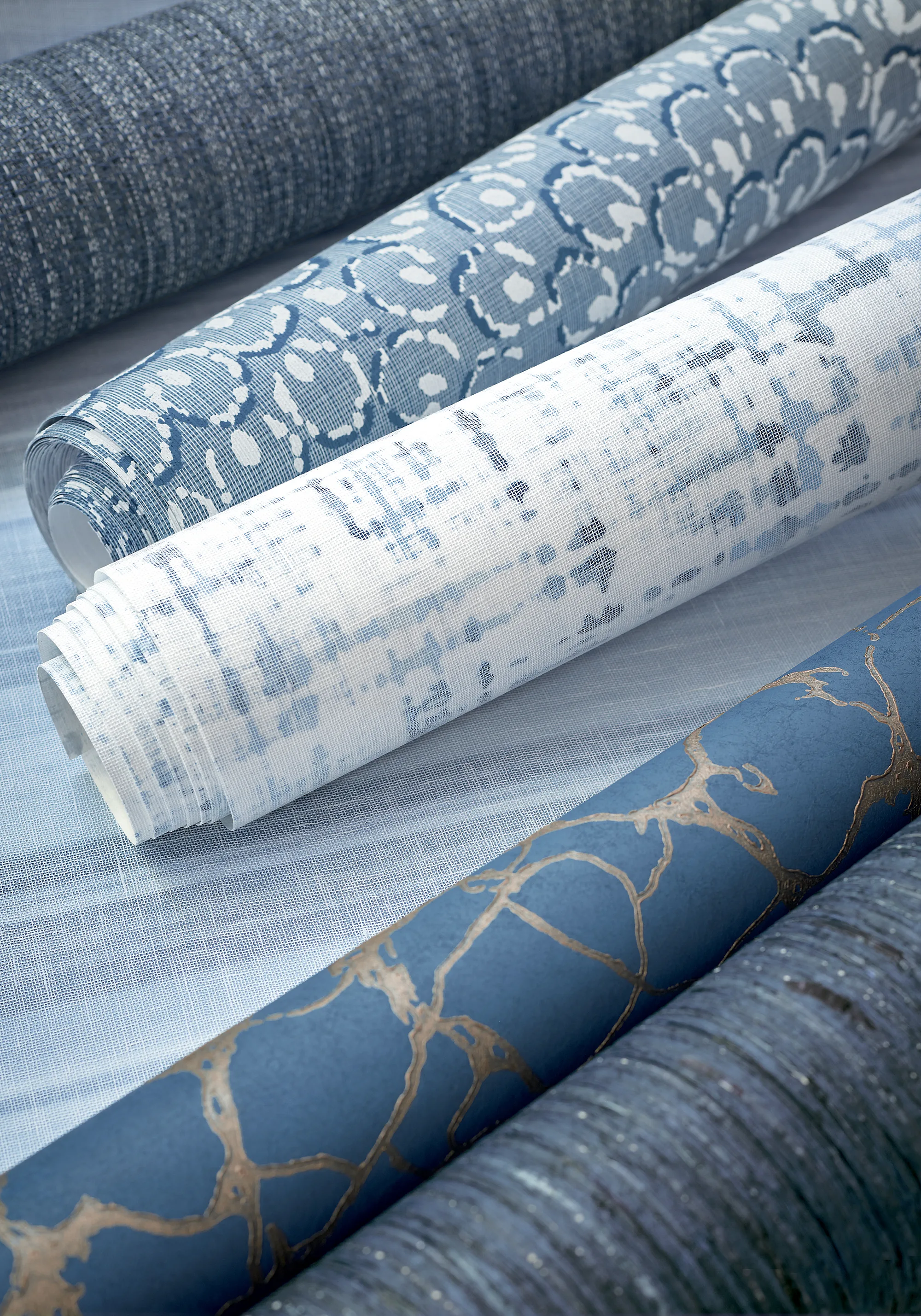 T4034 | Aster - Navy Thibaut Aster in Navy (T4034)