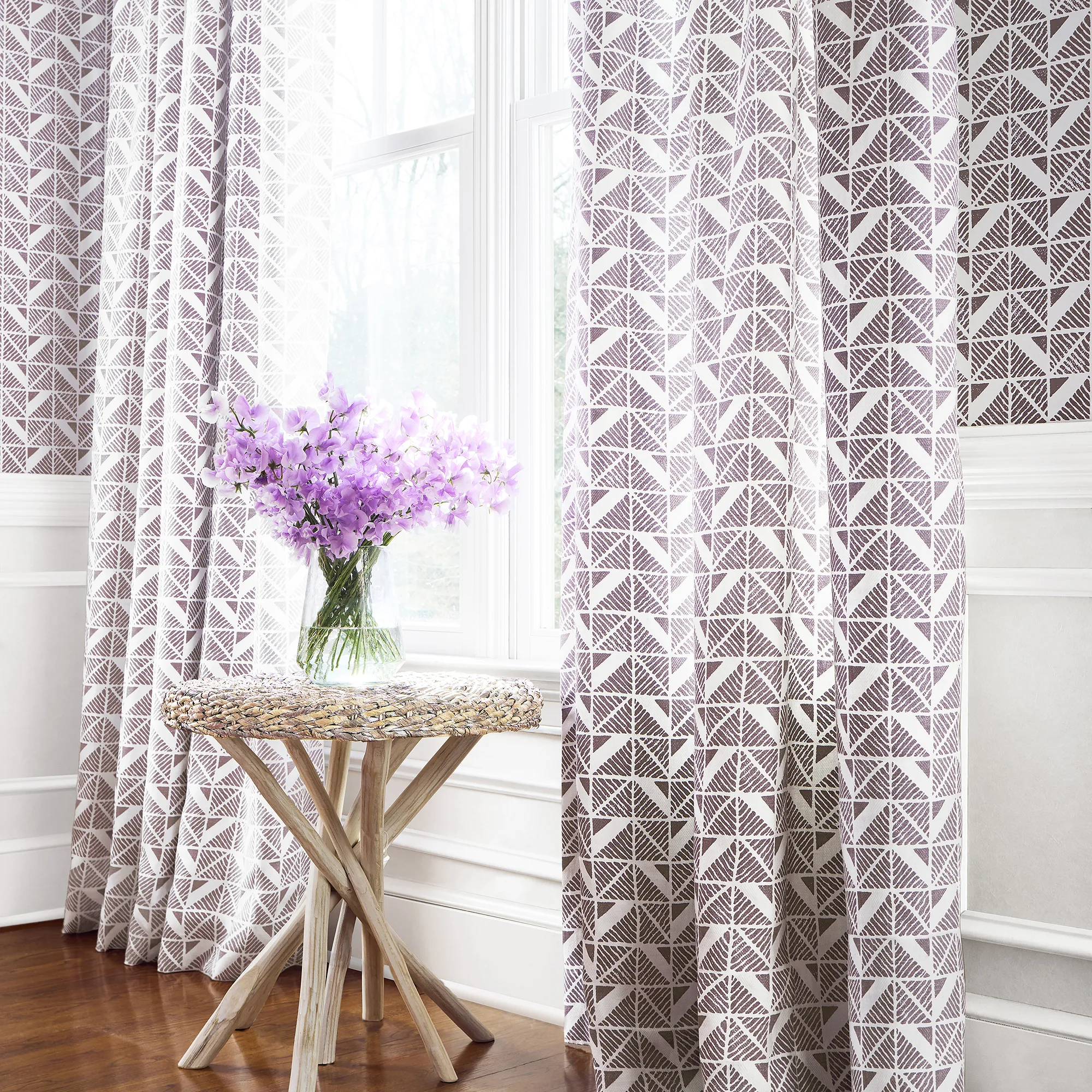 Anna French Bloomsbury Square in Plum (AT23116)