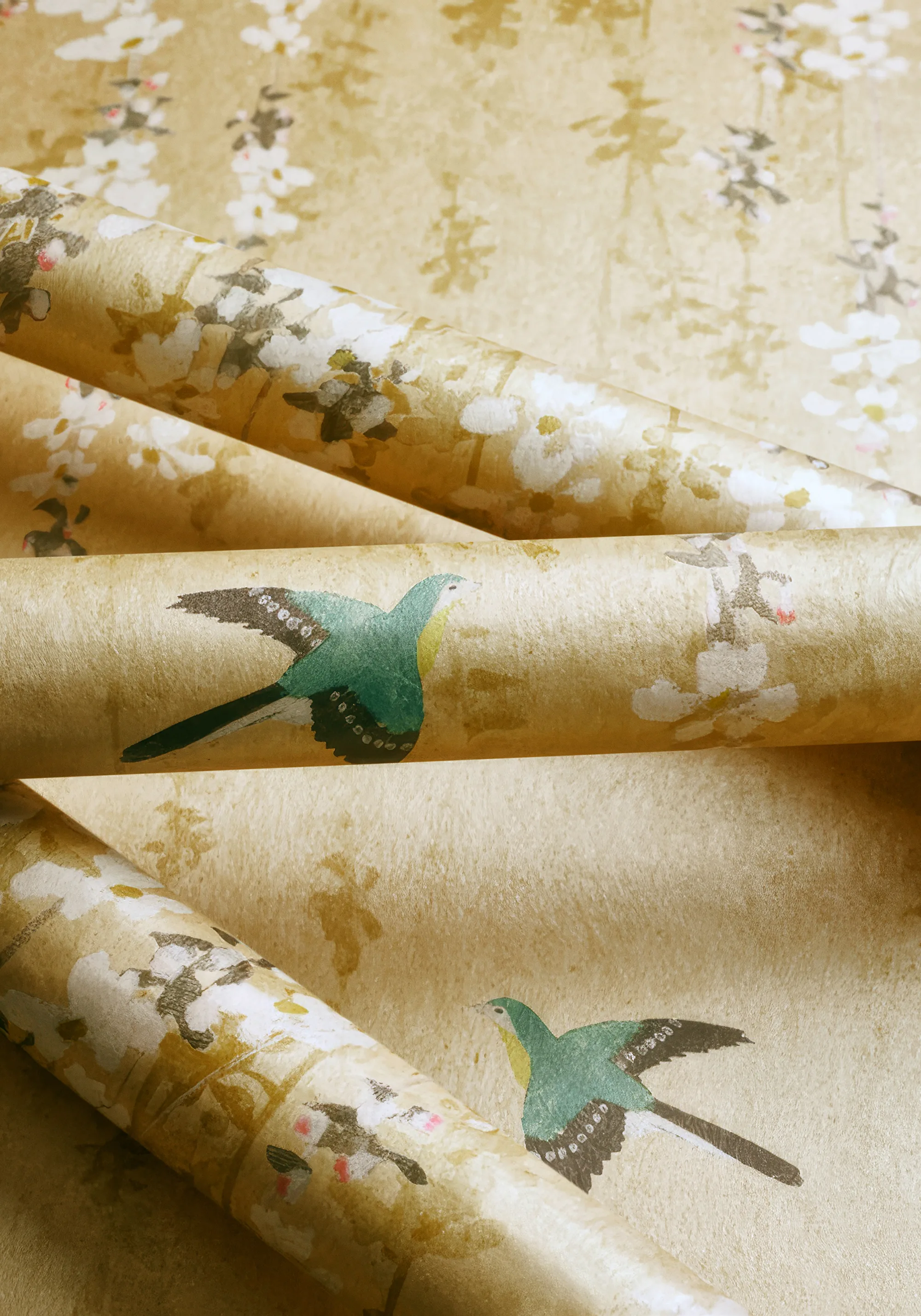 TM24452 | Blossom Mural - Gold Thibaut Blossom Mural in Gold (TM24452)