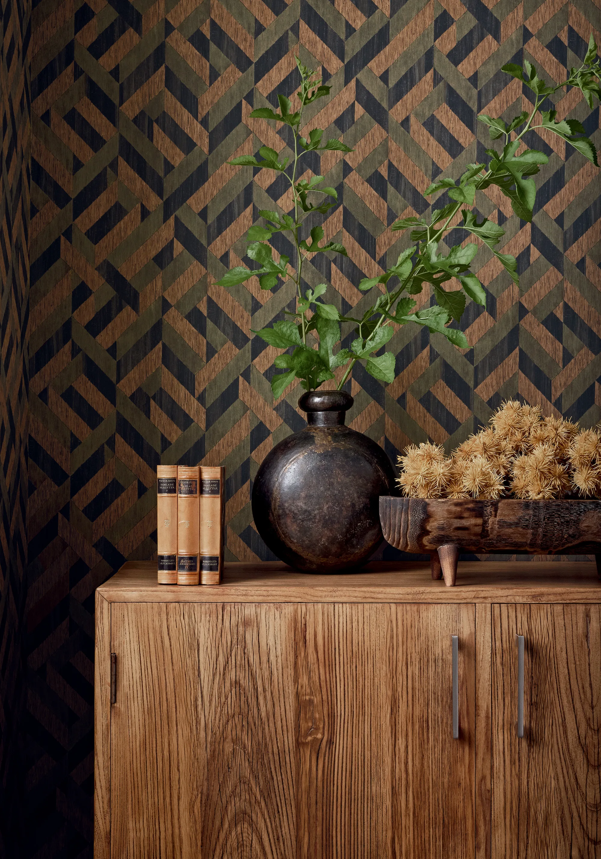 T34034 | Bristlecone - Green and Black Thibaut Bristlecone in Green and Black (T34034)