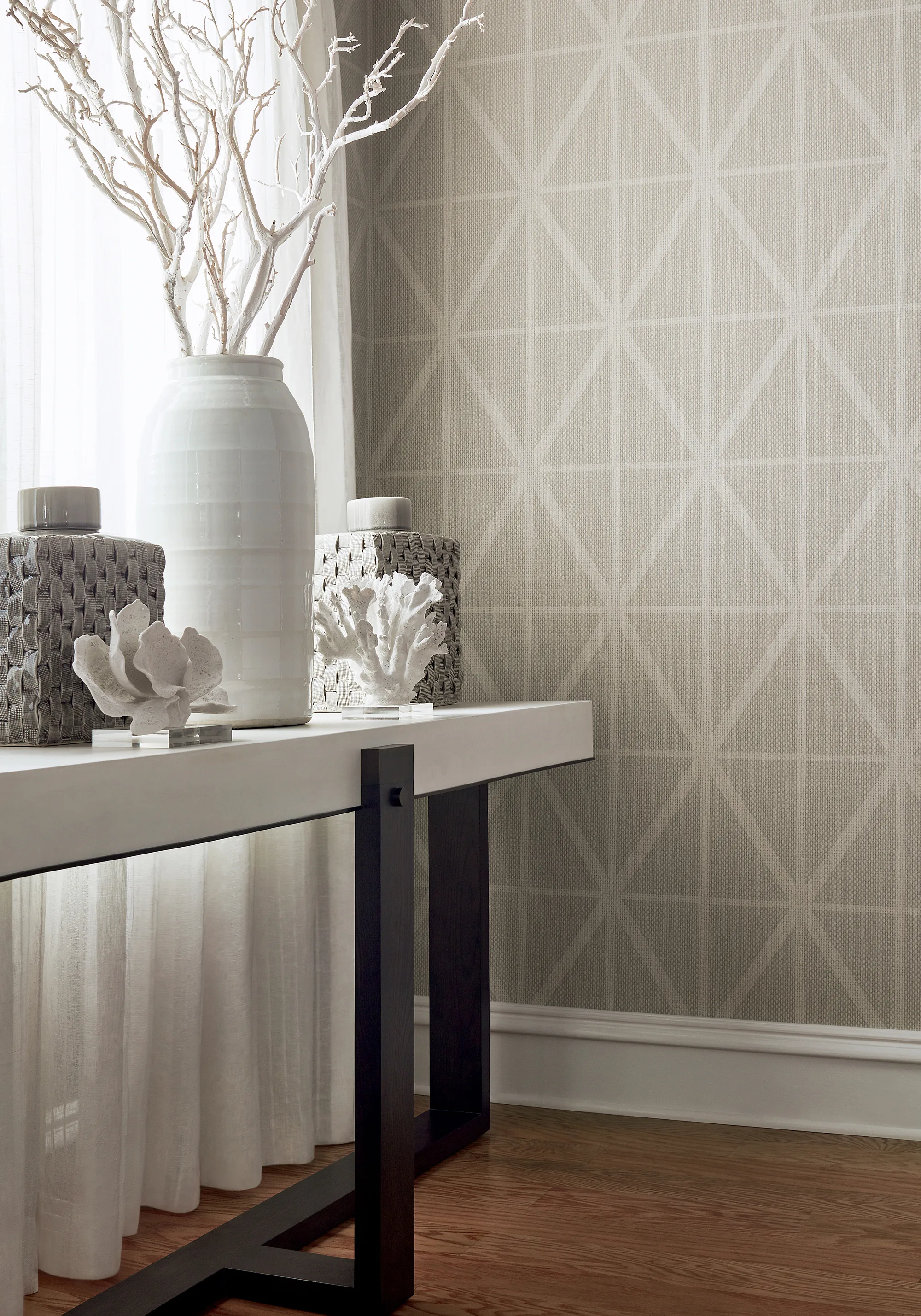 Thibaut Cafe Weave Trellis in Putty (T359)