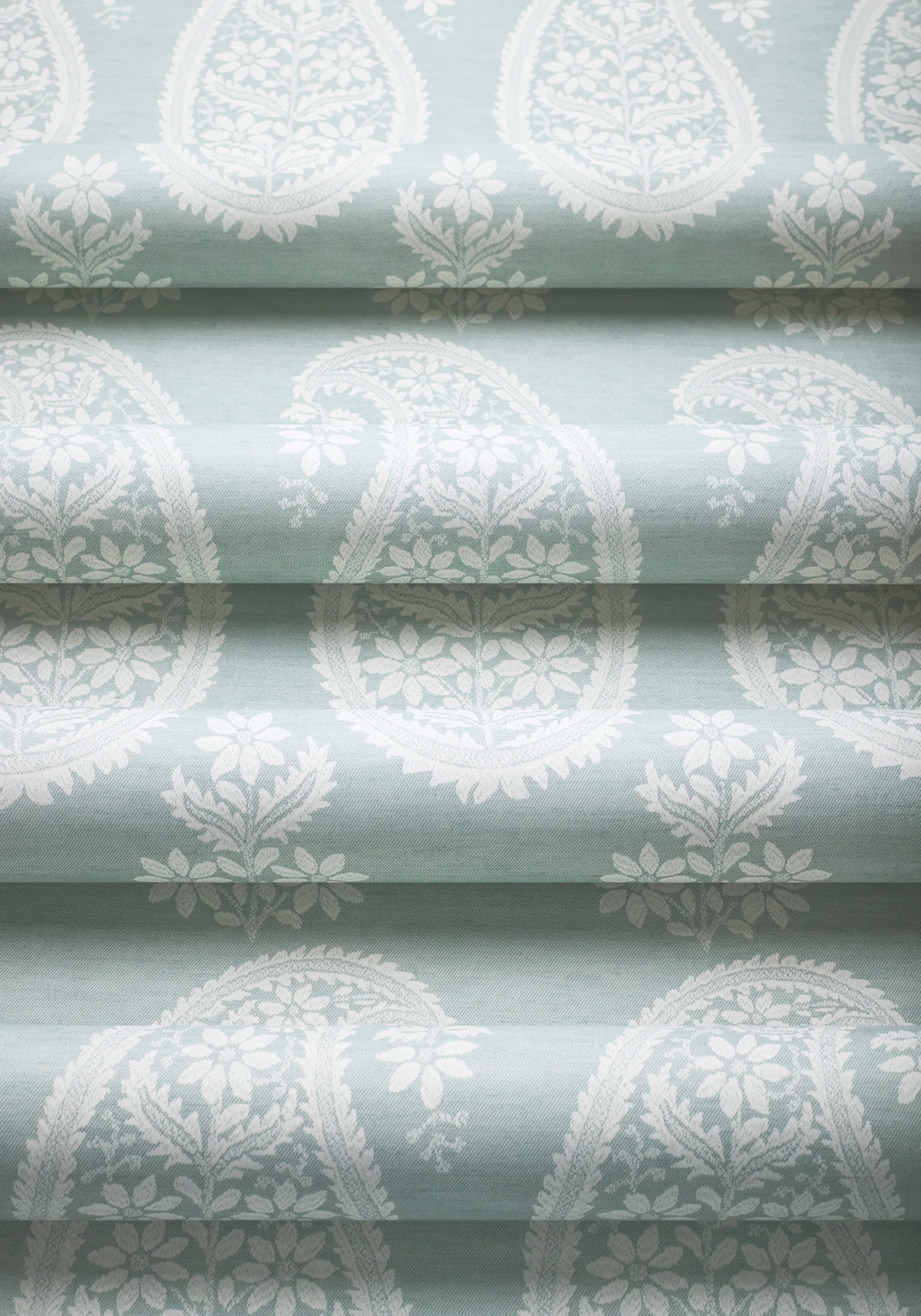 AT16112 | Campania Paisley - Sage Anna French Campania Paisley in Sage (AT16112)