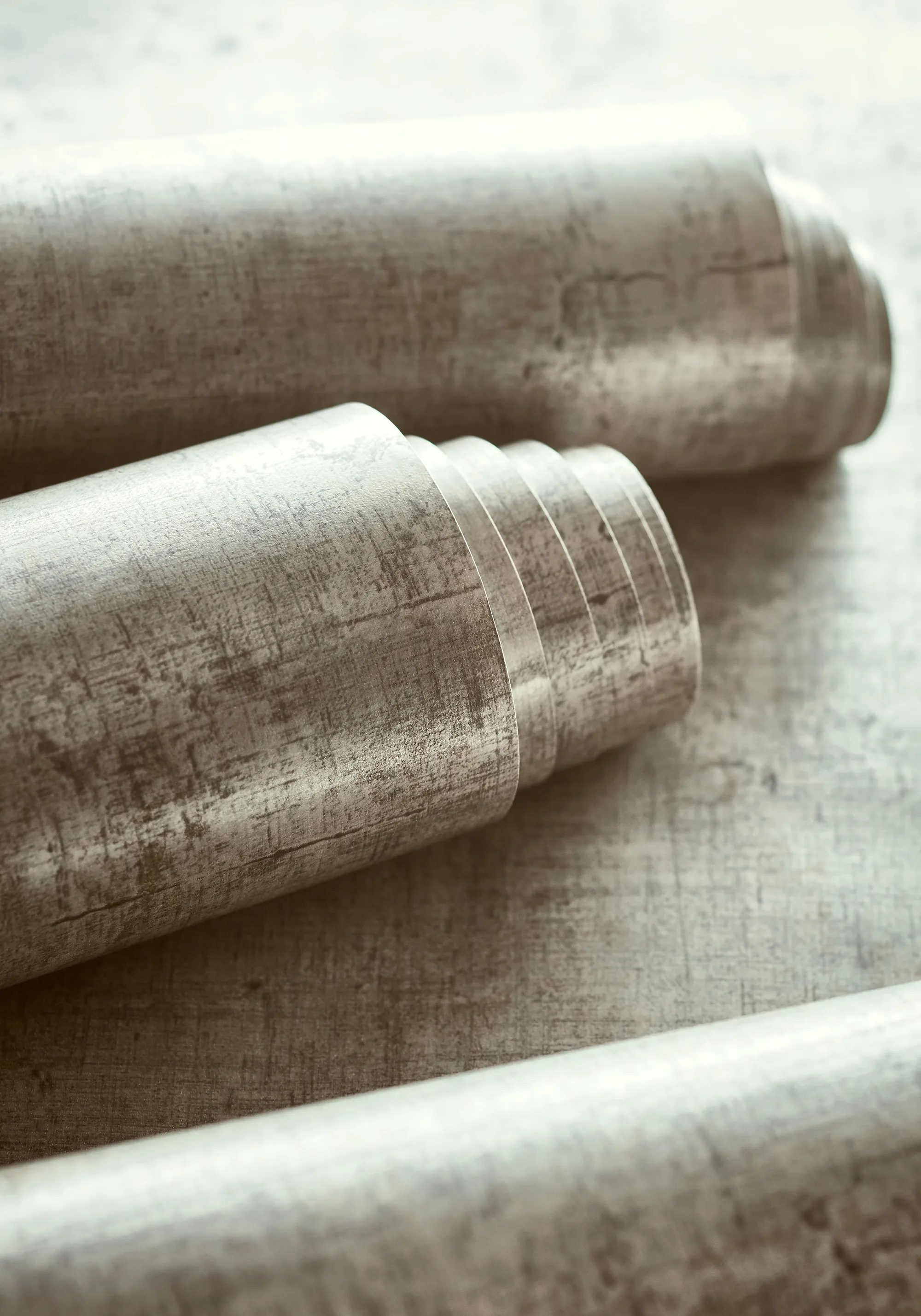 T75126 | Carro - Metallic Pewter Thibaut Carro in Metallic Pewter (T75126)