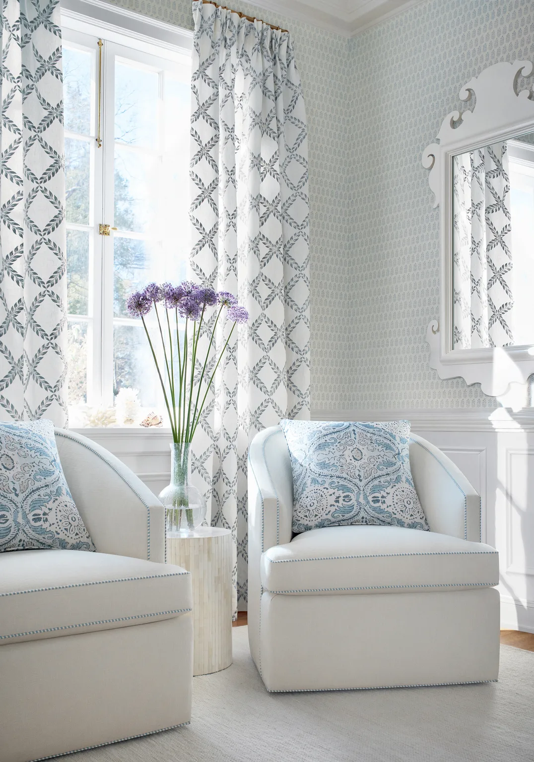 Anna French Chloe in Spa Blue on White (AT10752)