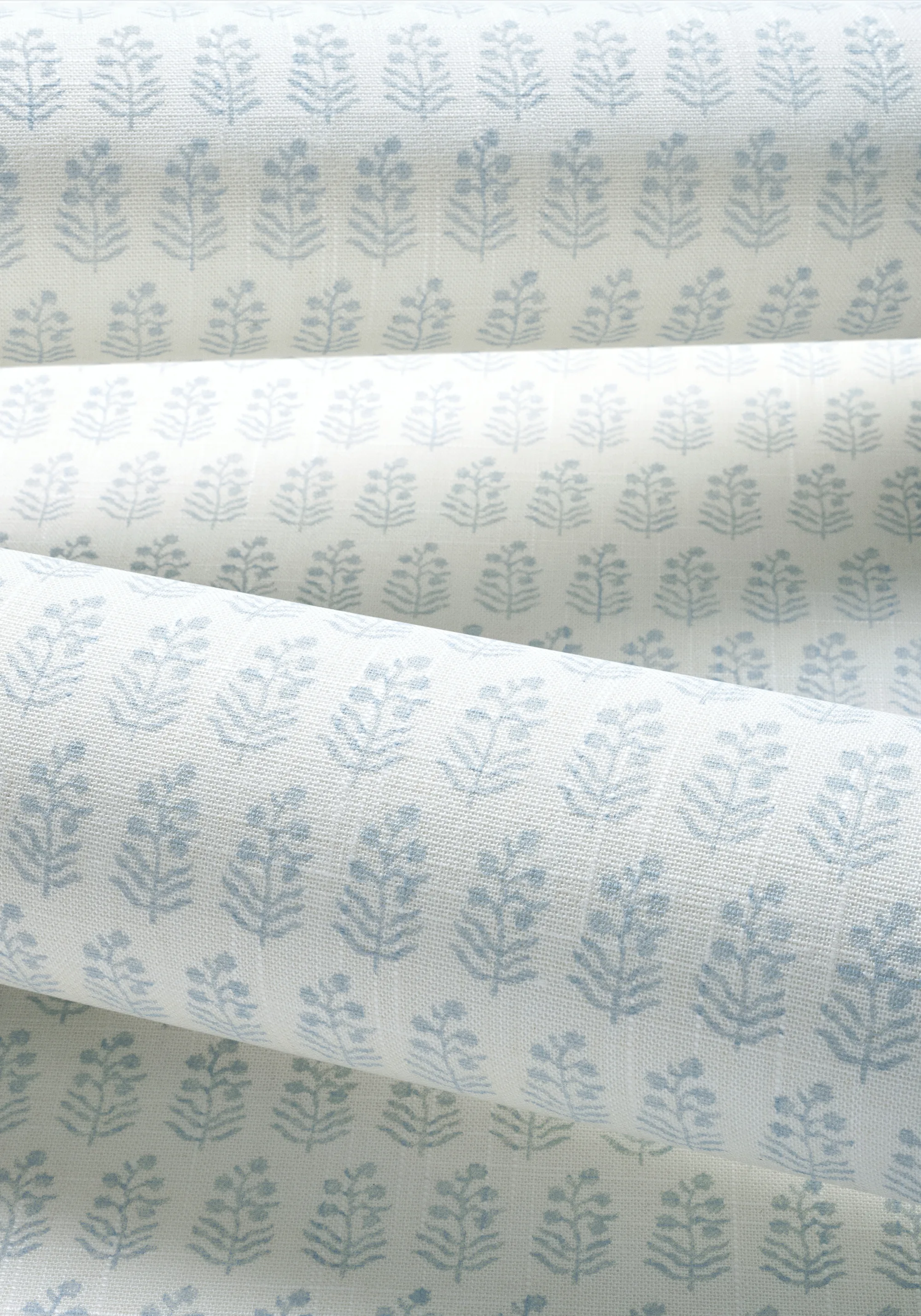 Anna French Chloe in Spa Blue on White (AT10752)