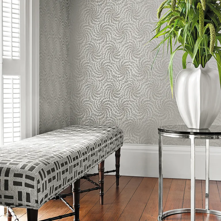 Anna French Cirrus in Metallic Silver on Grey (AT7939)