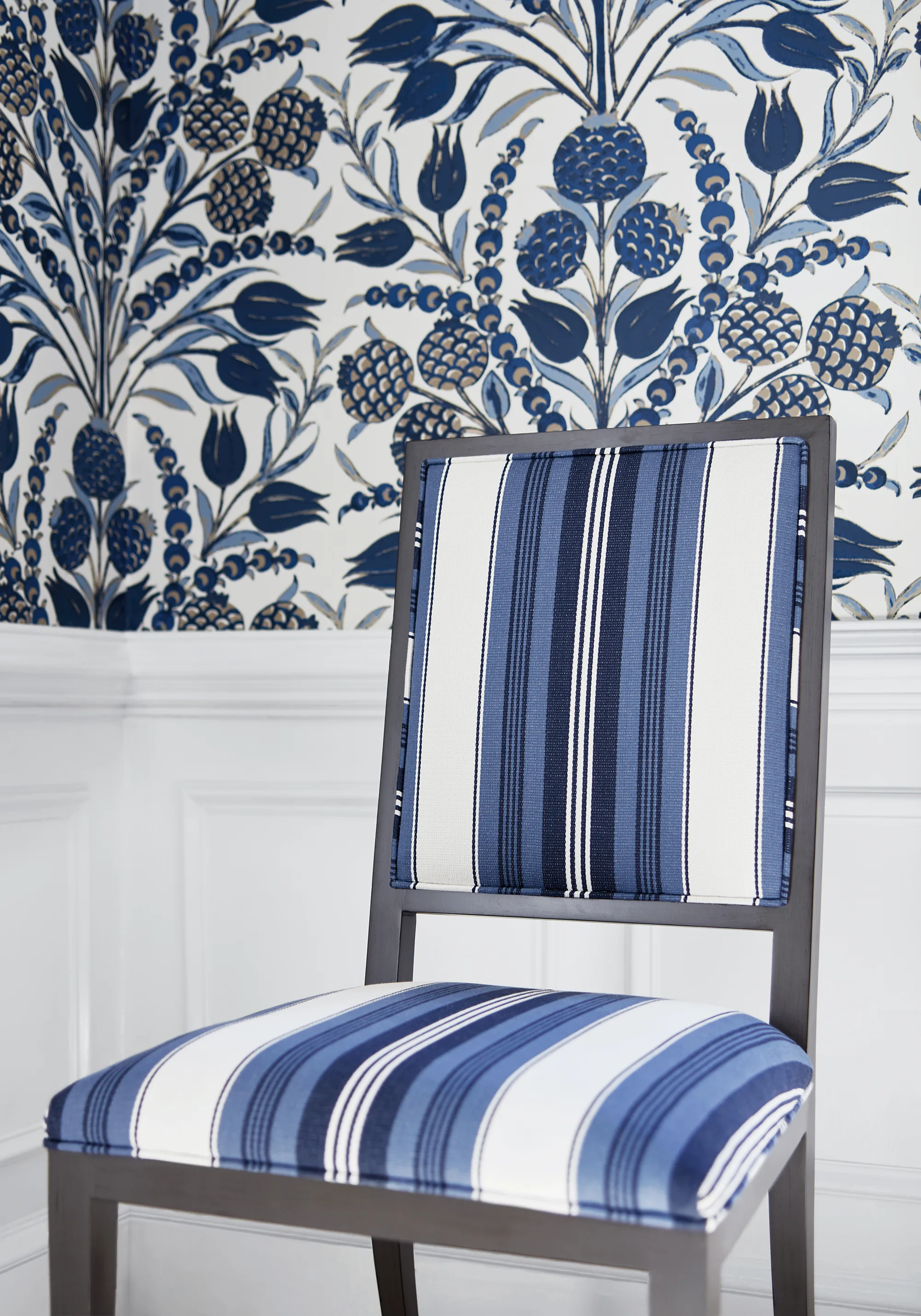 Thibaut Corneila in Navy (T72603)