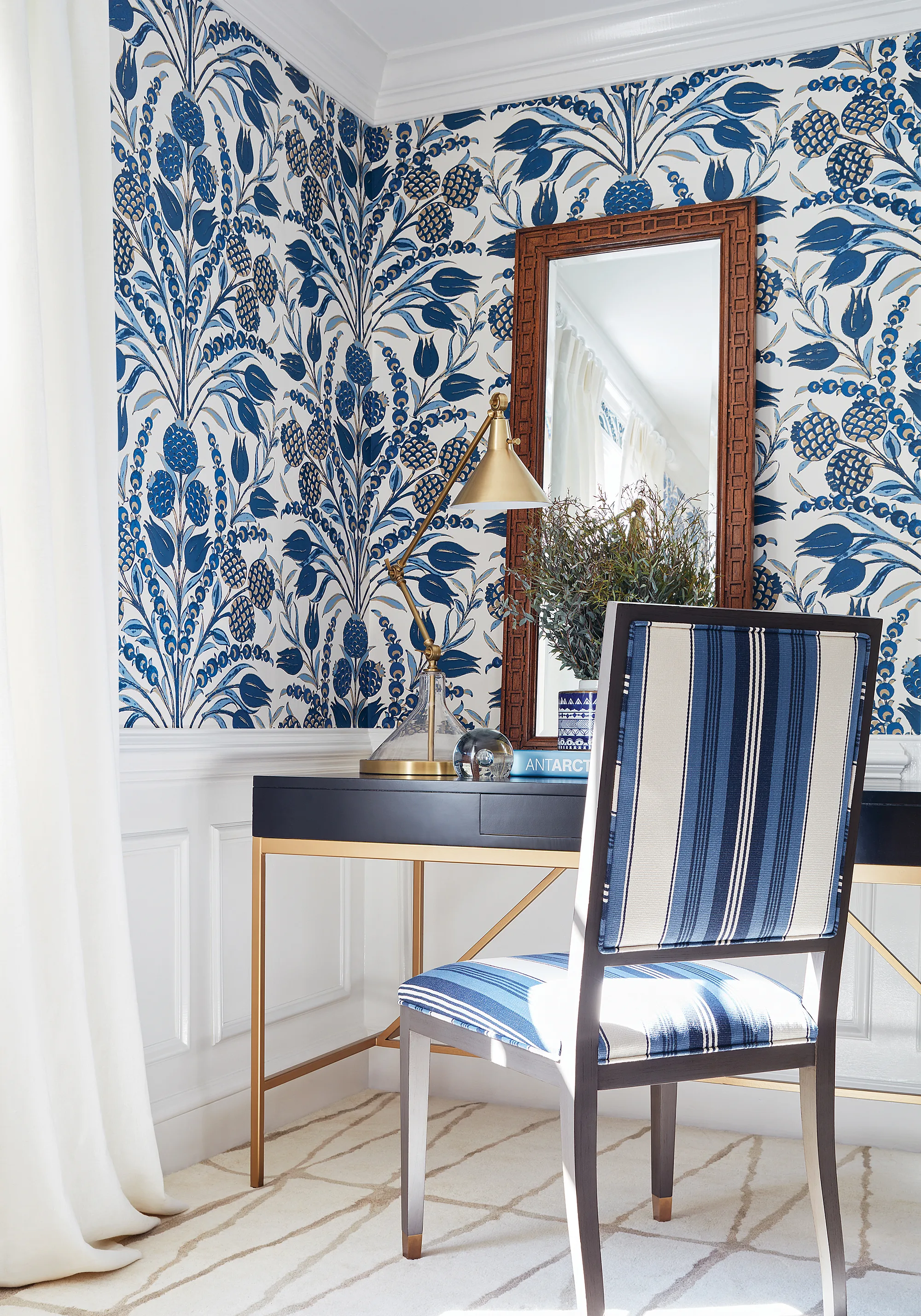 Thibaut Corneila in Navy (T72603)