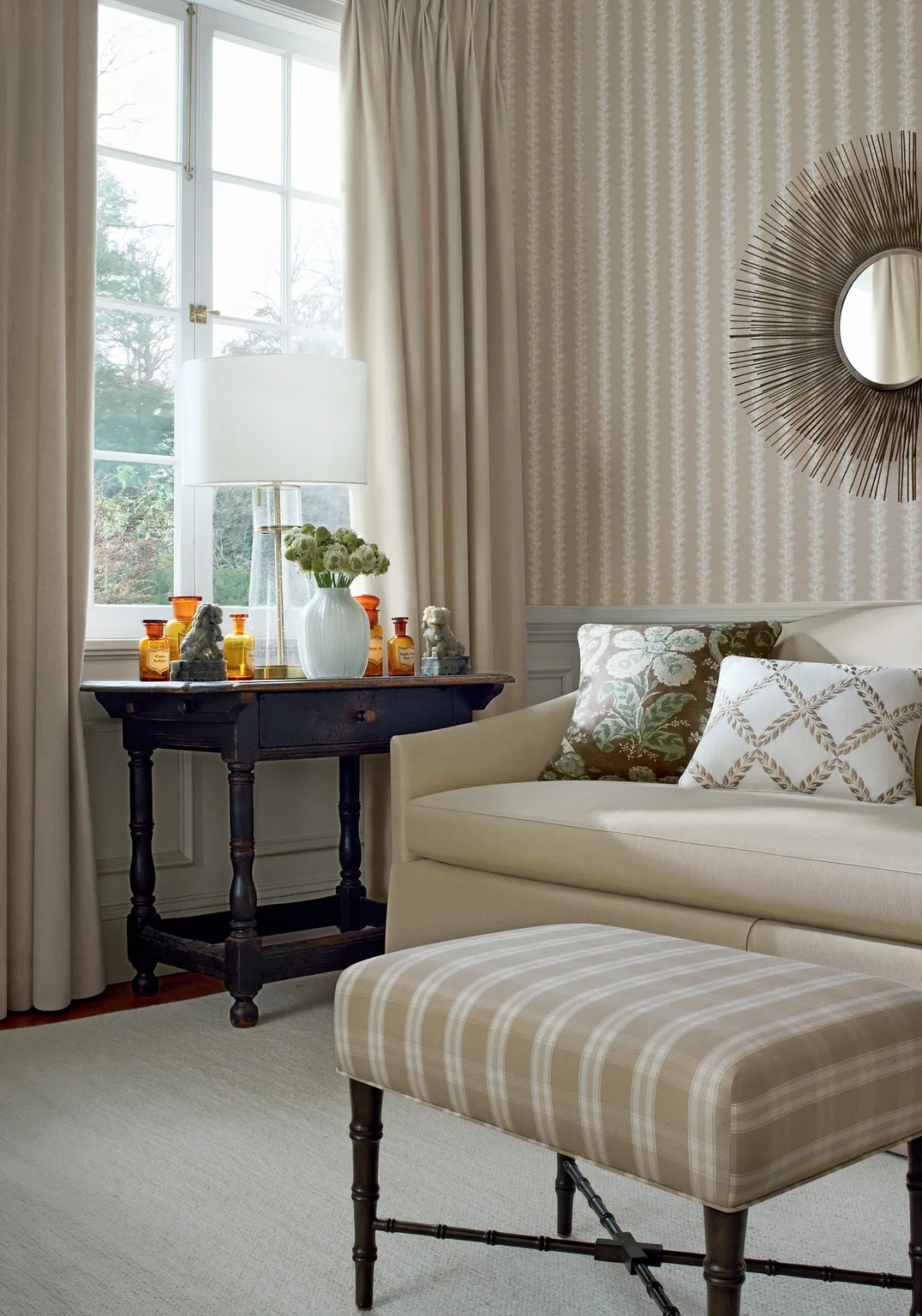 Anna French French Stripe in Beige (AT10771)