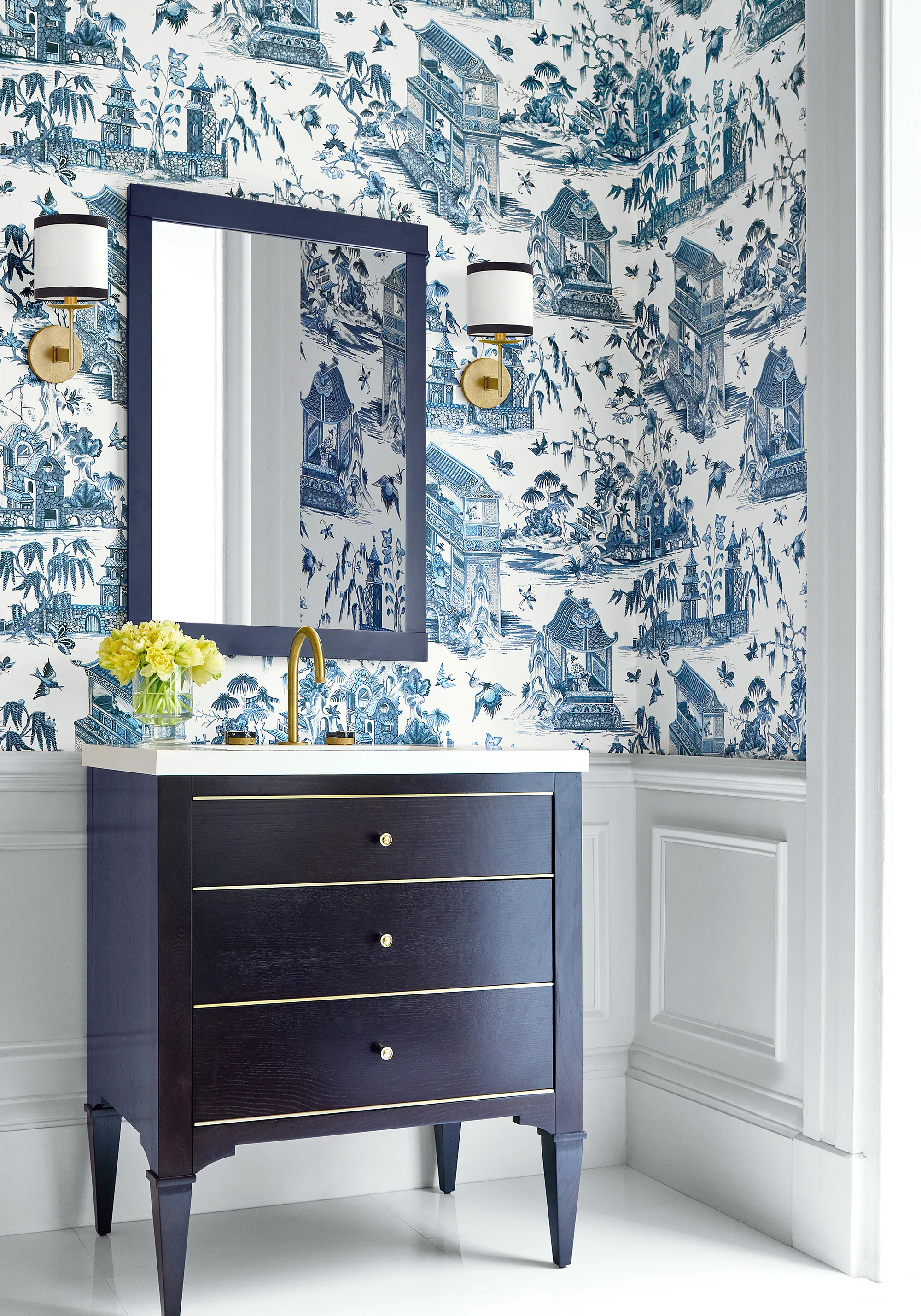 Thibaut Grand Palace in Blue and White (T13614)