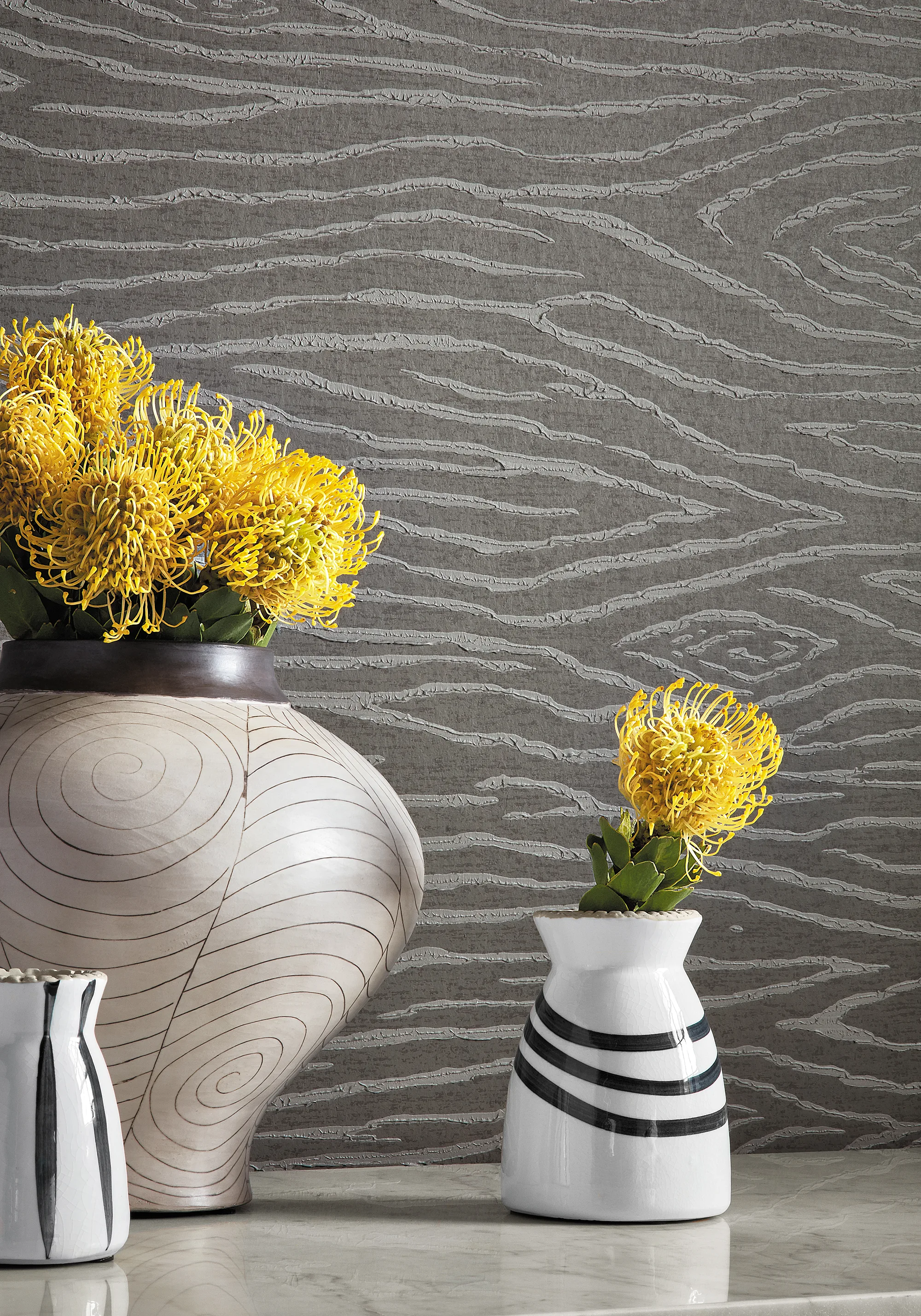 Thibaut Haywood in Charcoal (T75136)