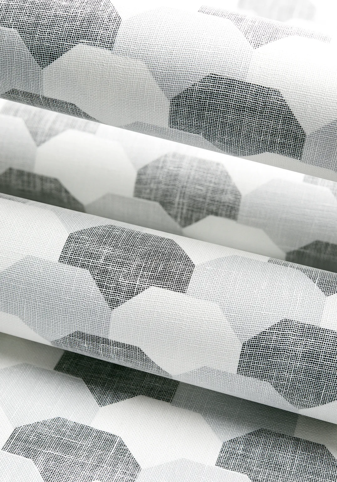 Thibaut Hidden Hills in Black and White (T27011)