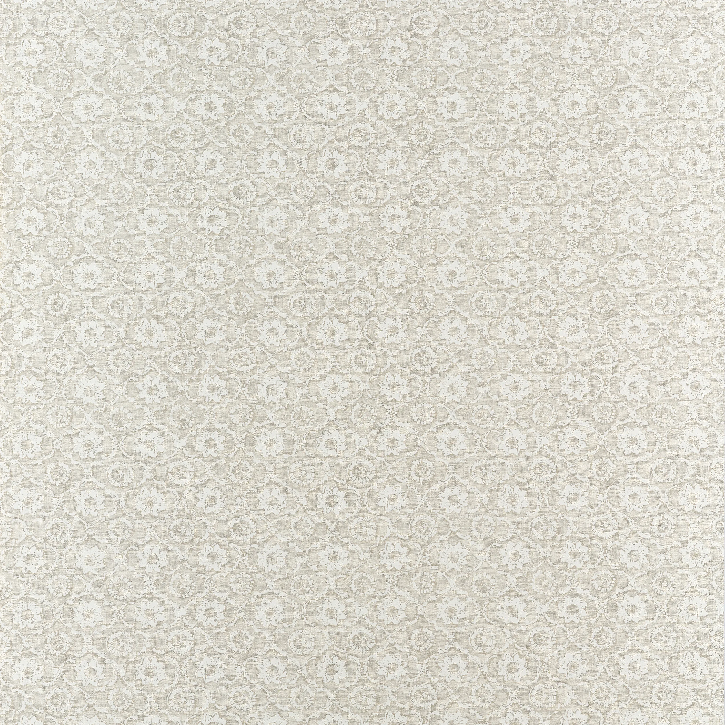 AT16141 | Holly Trellis – Off White
