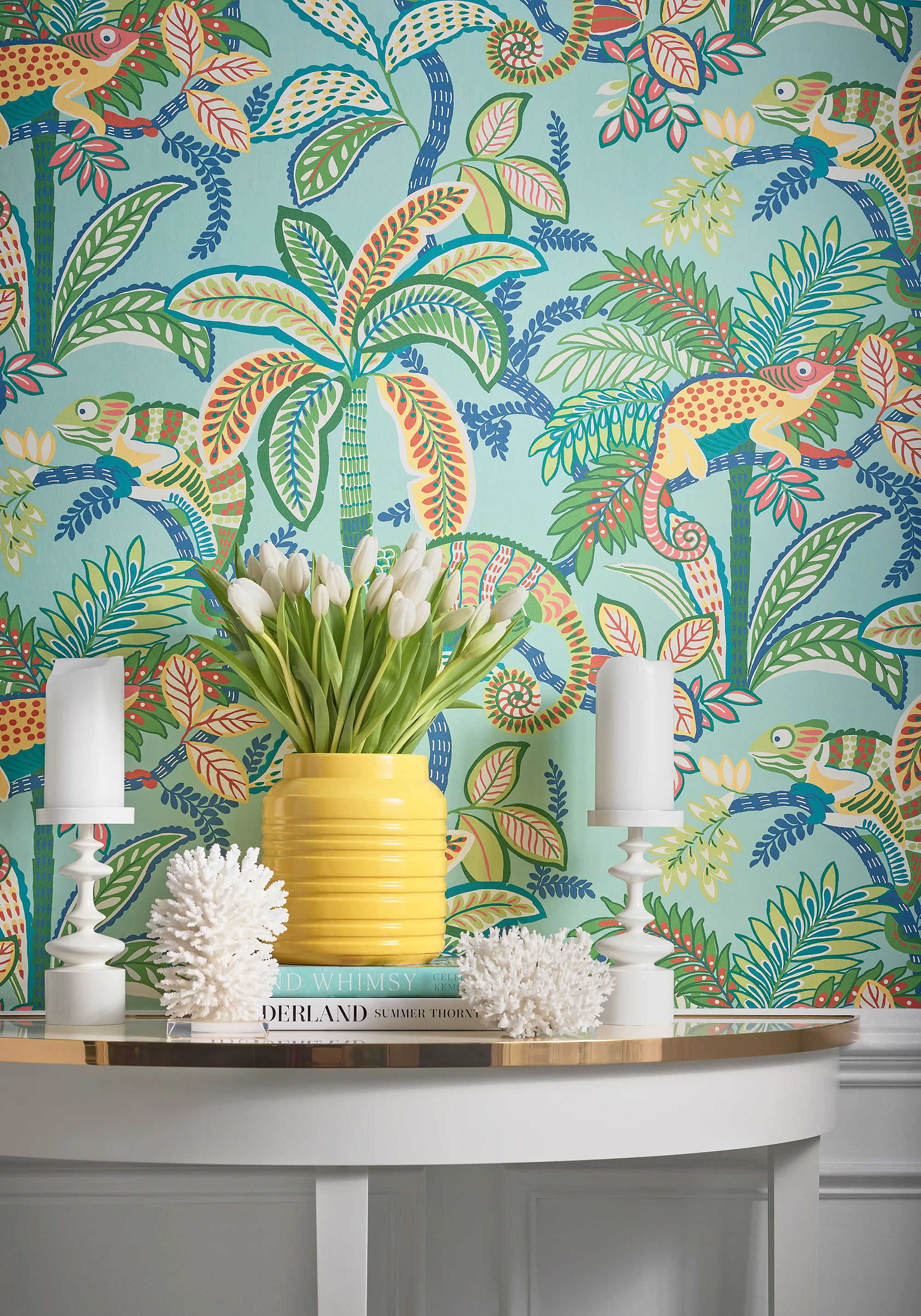 Thibaut Iggy in Poolside (T15844)