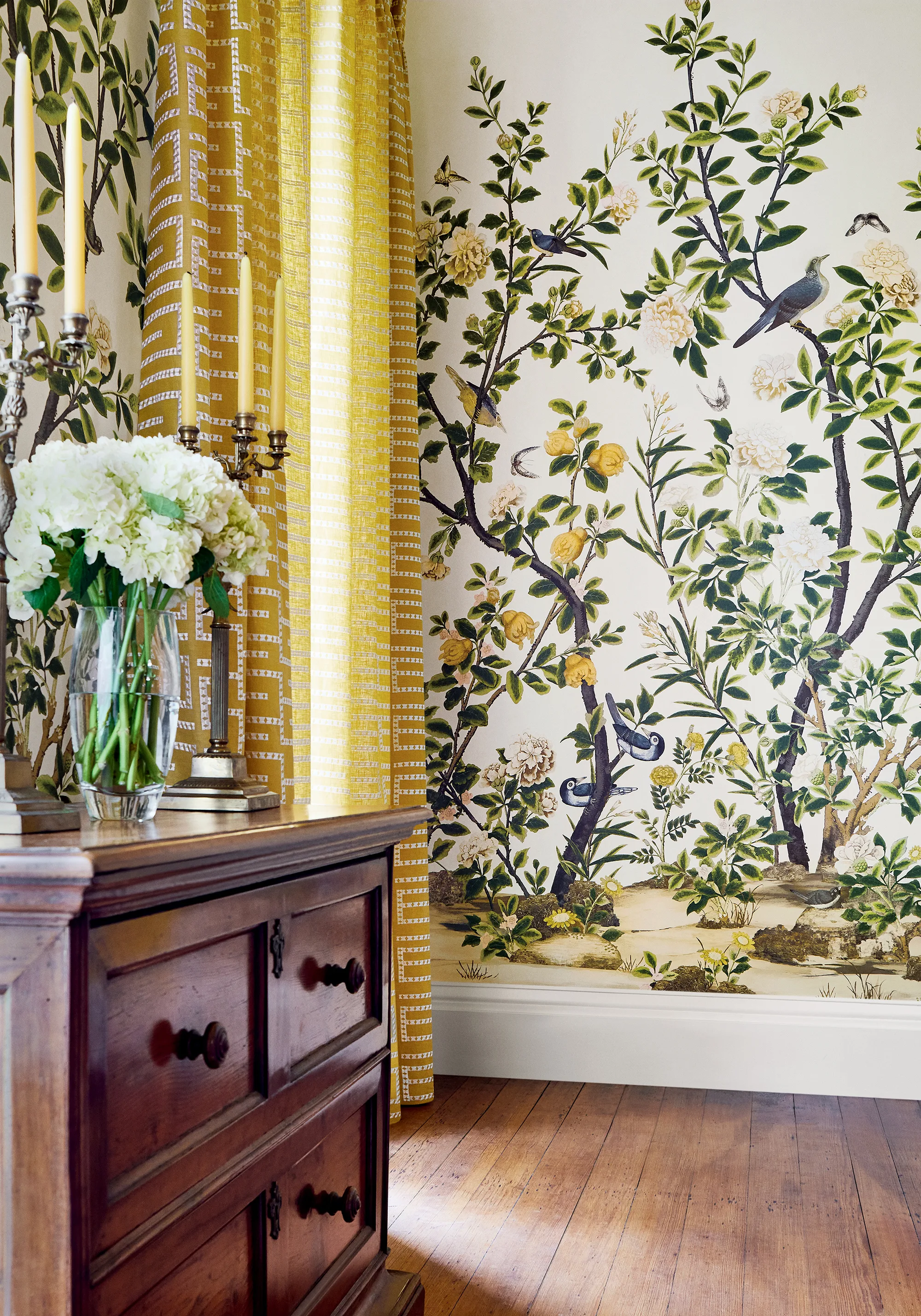 Thibaut Jardin Bloom Mural in White (TM13666)