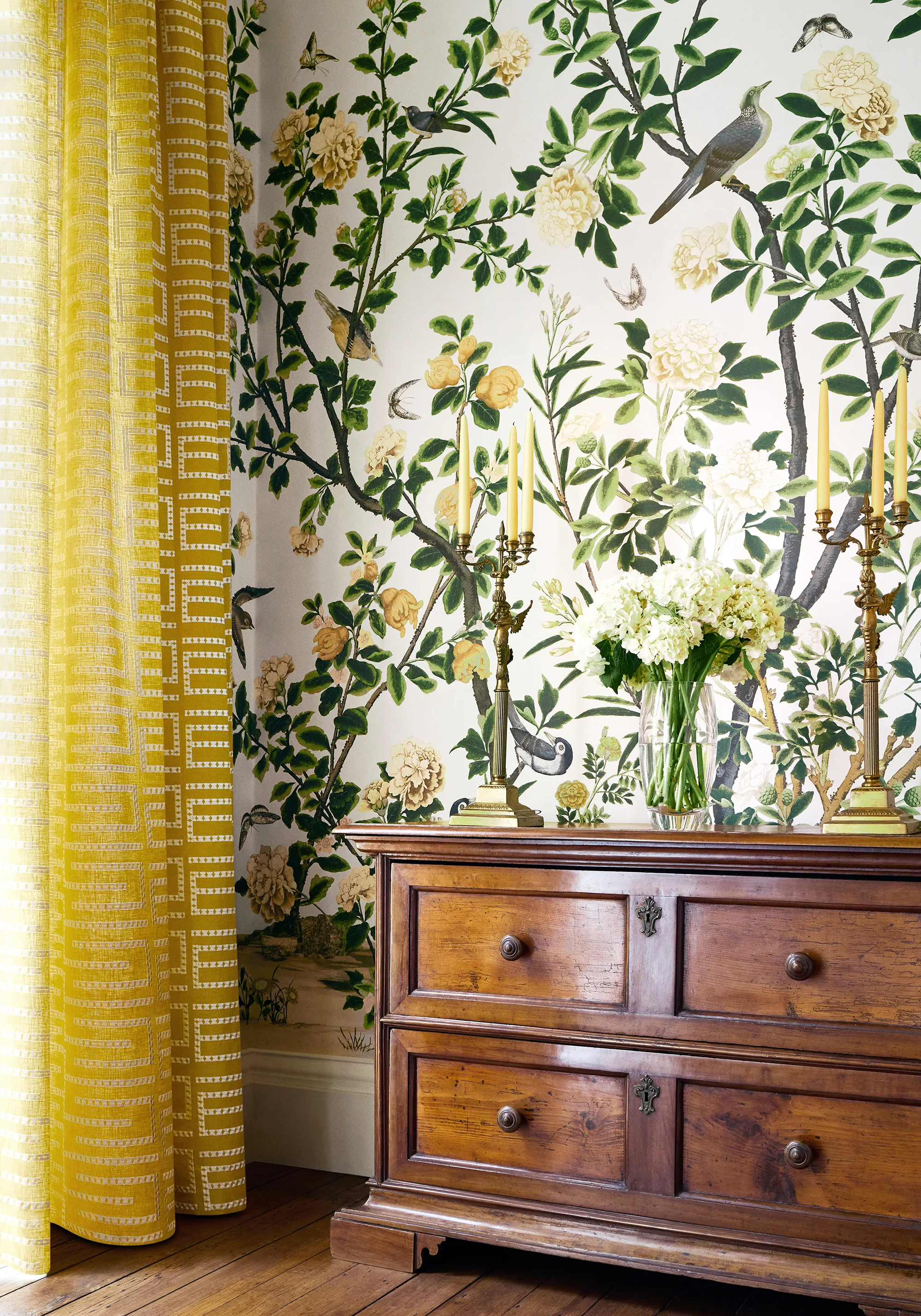 Thibaut Jardin Bloom Mural in White (TM13666)