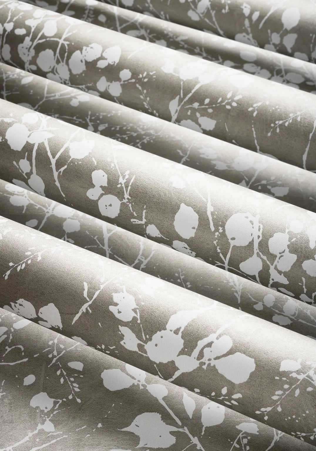 Thibaut Katamari Bud in Pewter and White (T34094)