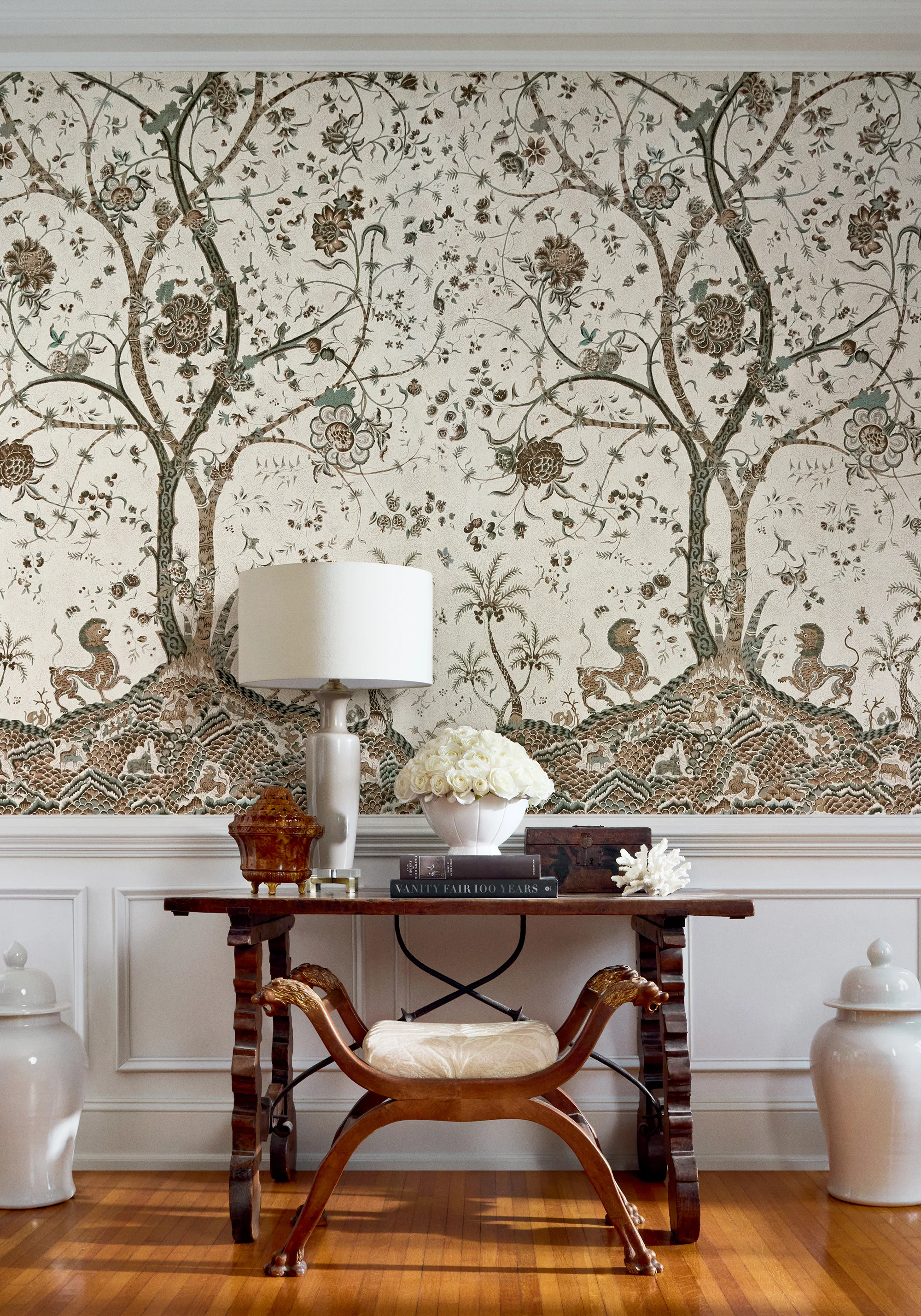 Anna French La Bourdonnais Mural in Brown (ATM10775)