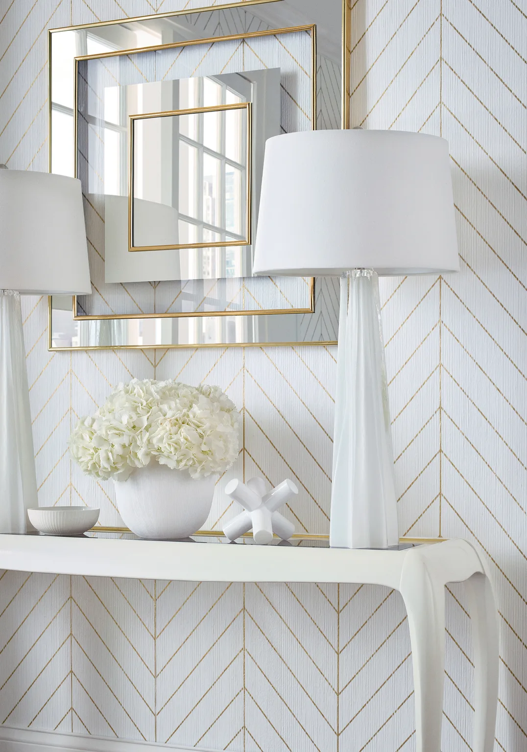 Thibaut Land Bridge in White and Metallic Gold (T41005)