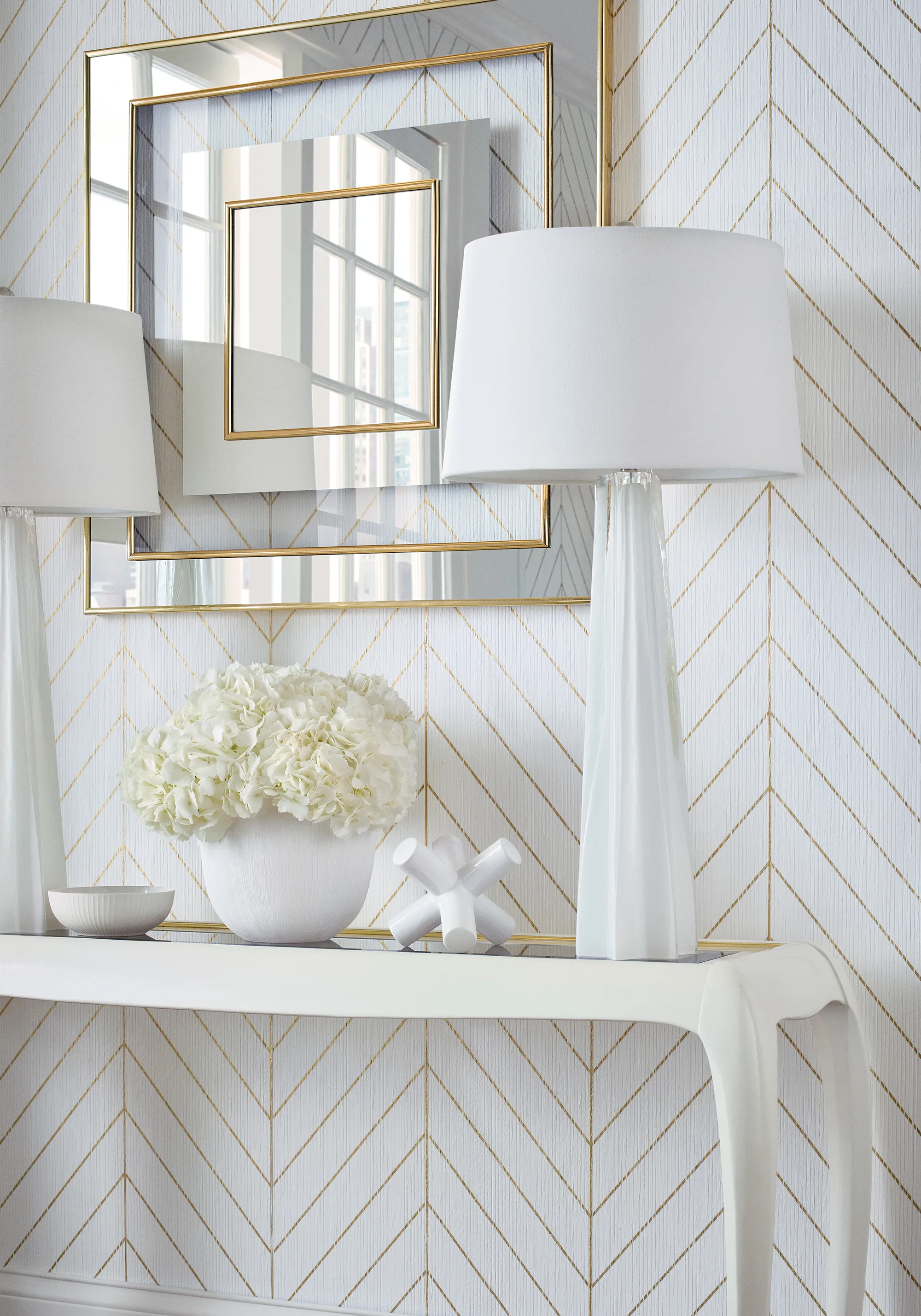 Thibaut Land Bridge in White and Metallic Gold (T41005)