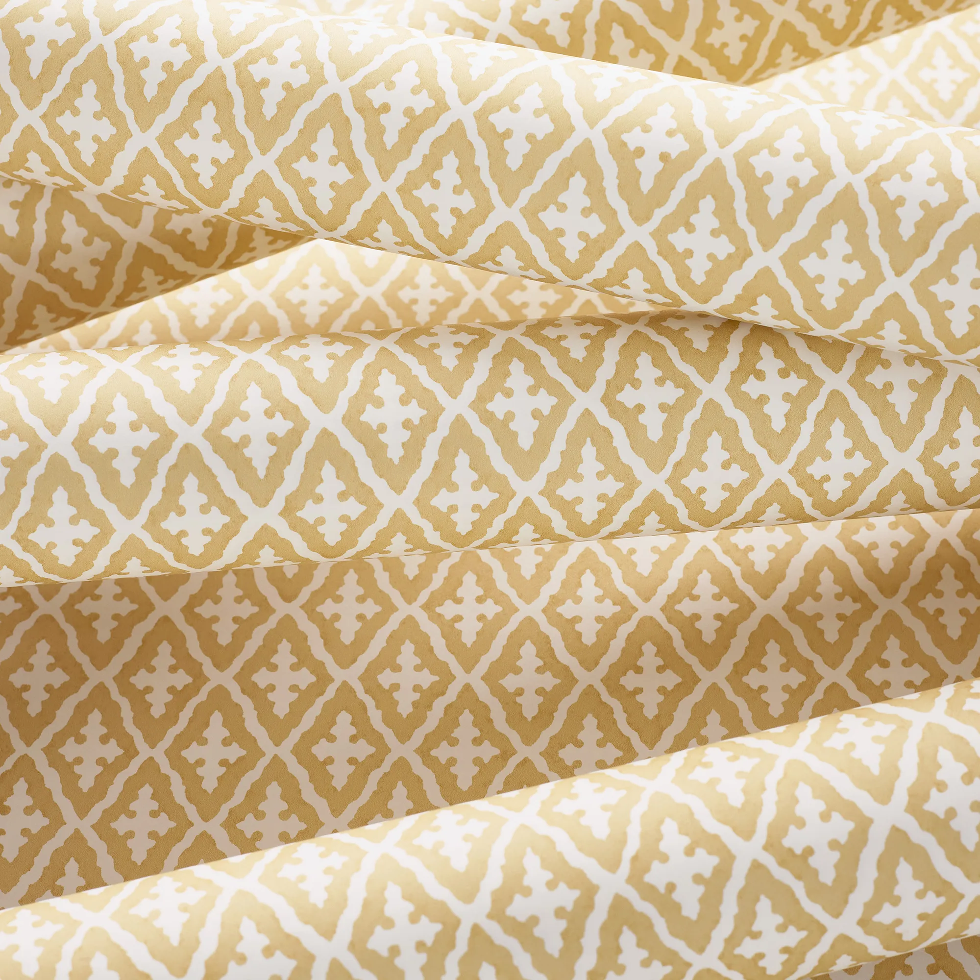 Anna French Lindsey in Soft Gold (AT57812)