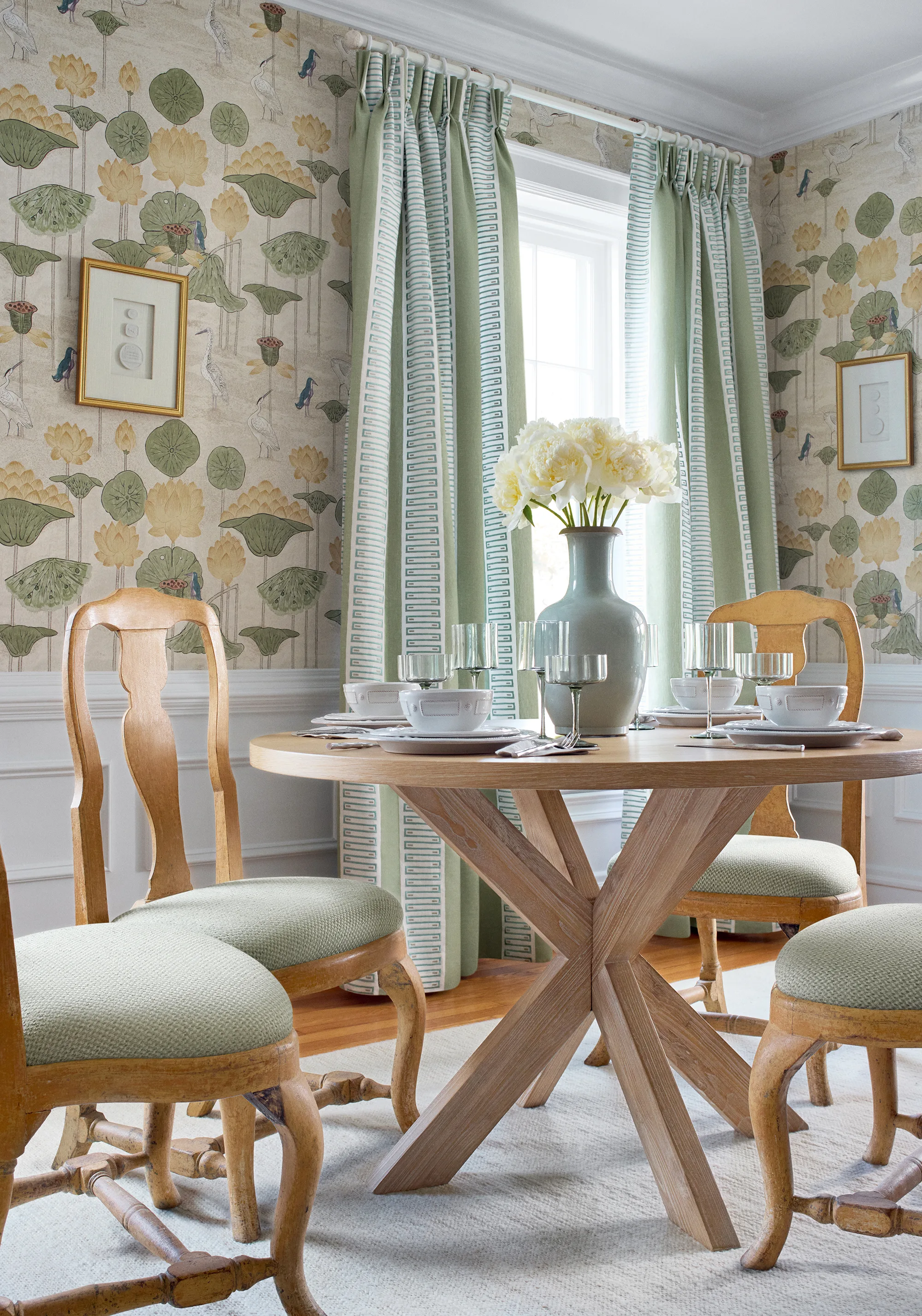 Thibaut Malea in Gold (T14634)