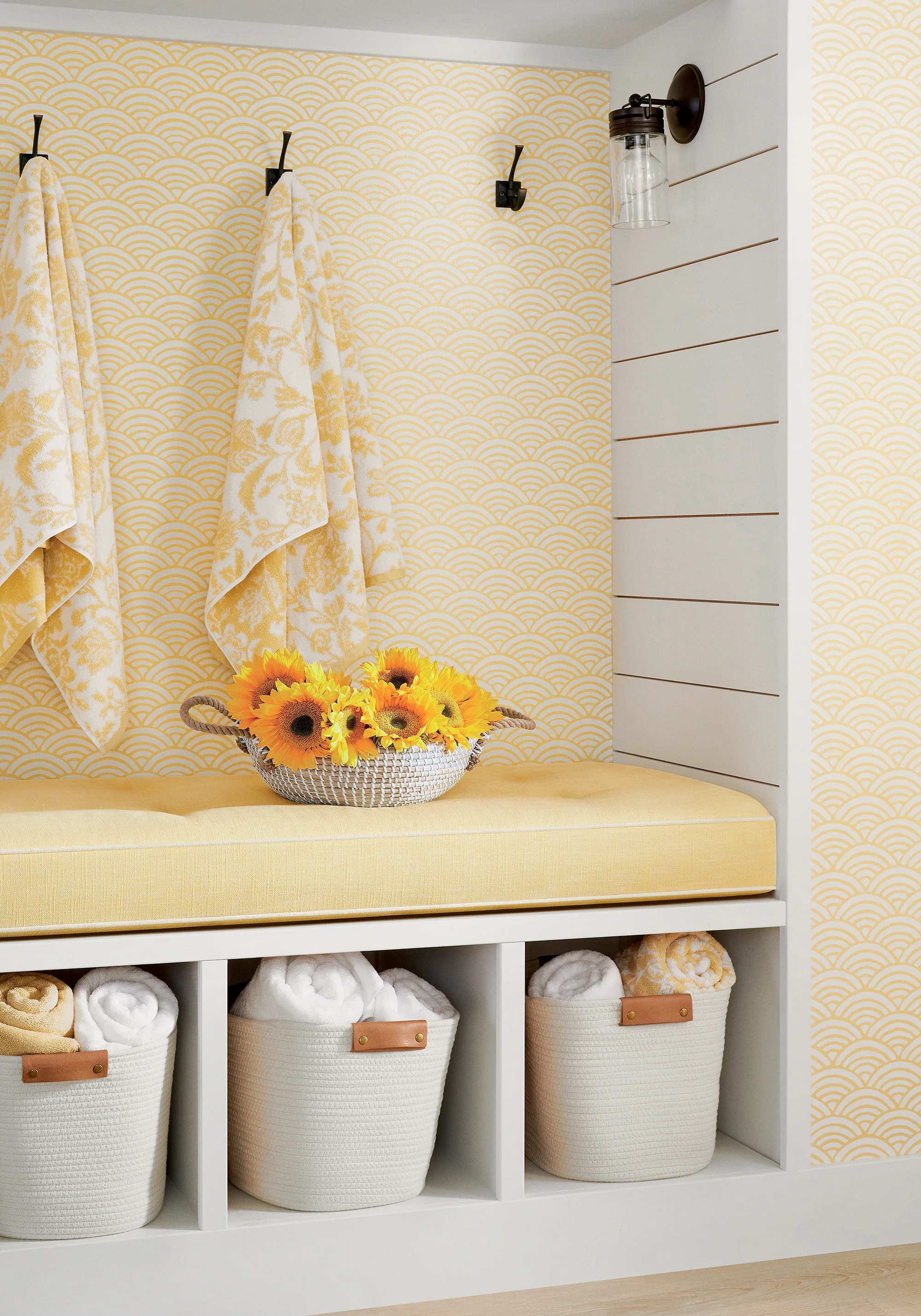 Thibaut Maris in Yellow (T13374)