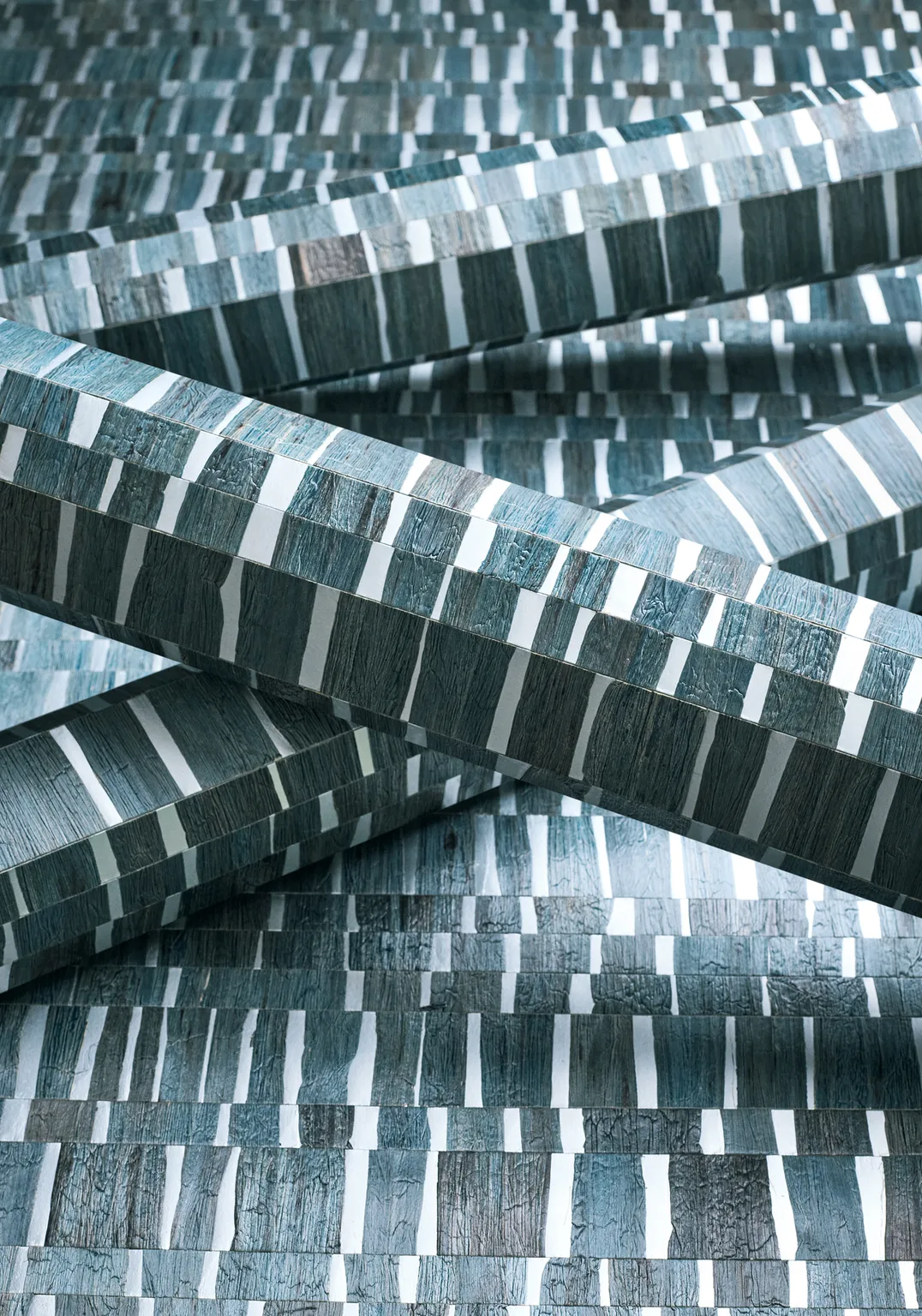 Thibaut Namonaki in Mineral (T24428)