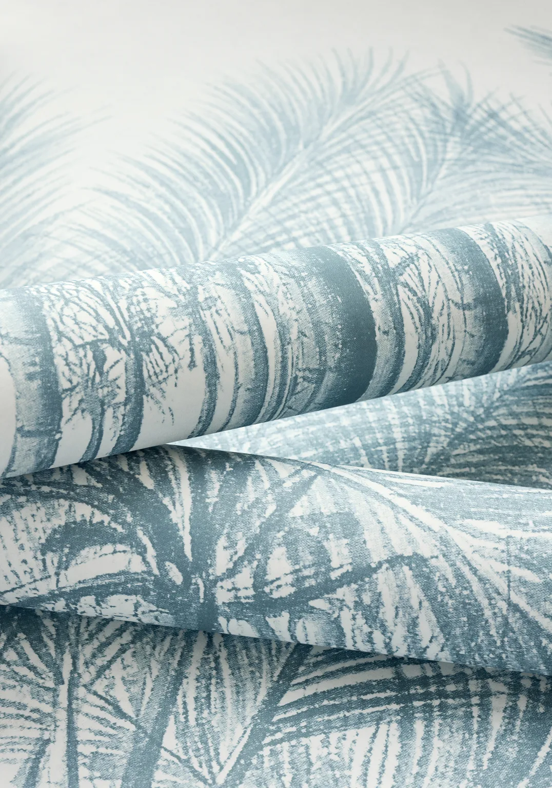 Thibaut Palm Grove Mural in Spa Blue (TM13949)