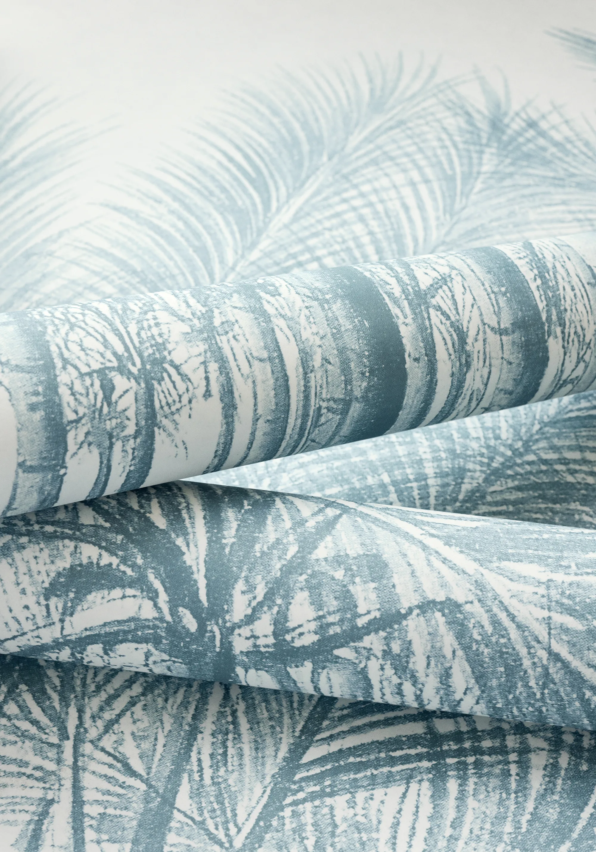Thibaut Palm Grove Mural in Spa Blue (TM13949)