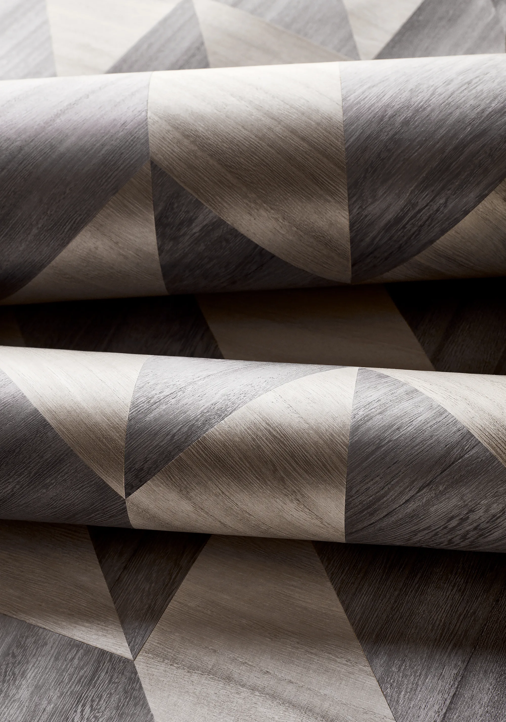 Thibaut Paragon in Charcoal (T10434)