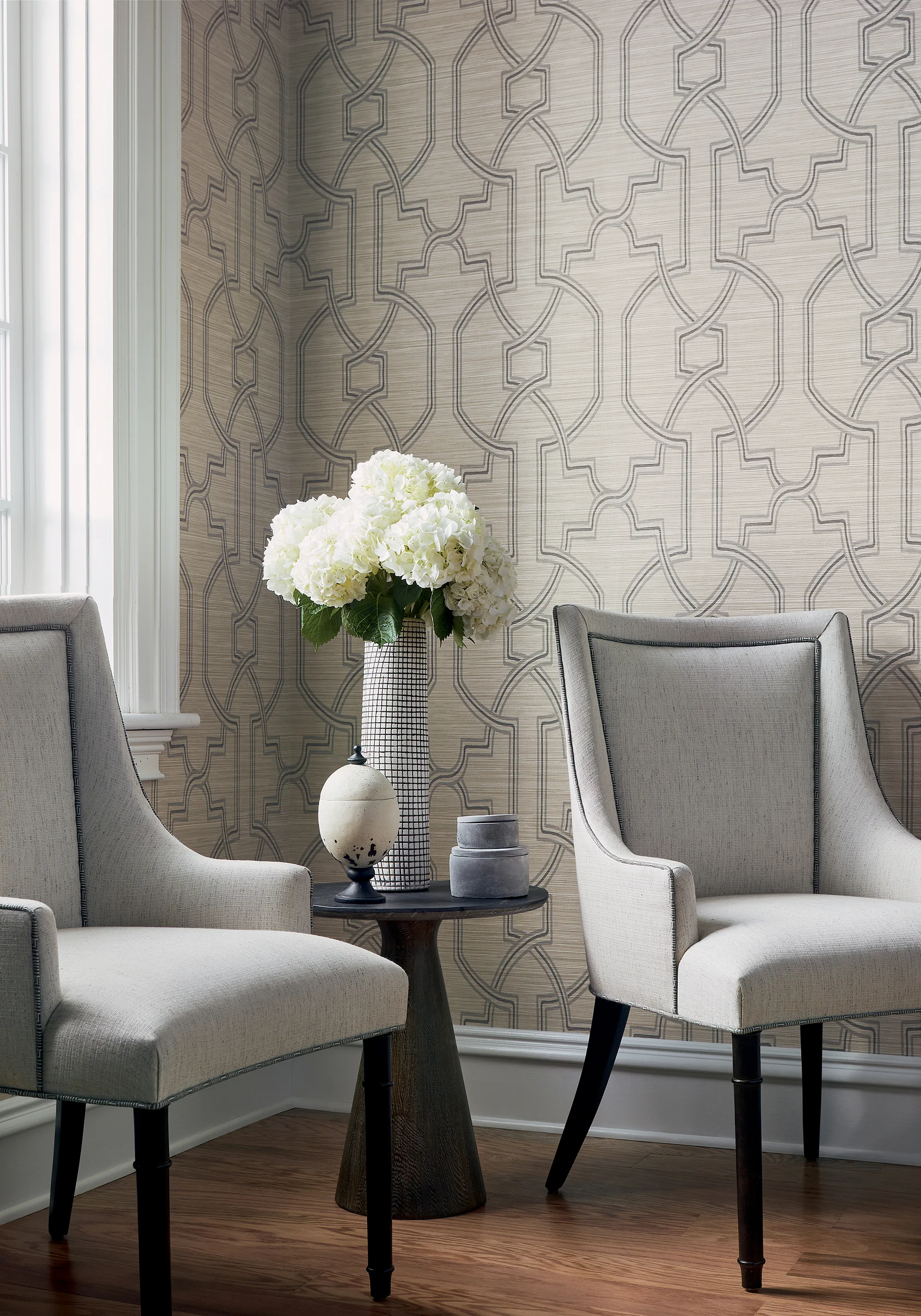 Thibaut Promenade in Linen (T278)