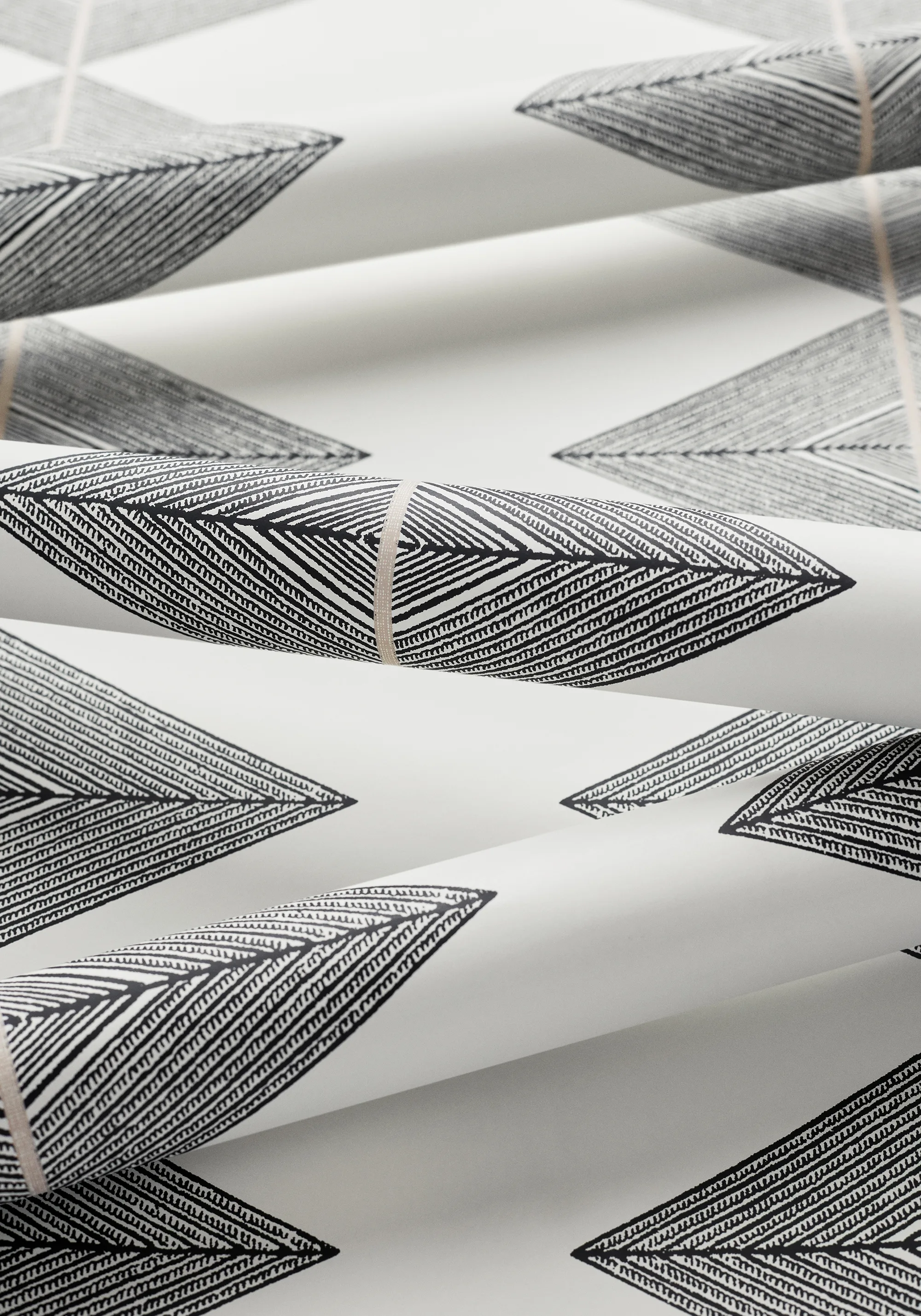 Thibaut Reflection in Basalt Black (T12015)