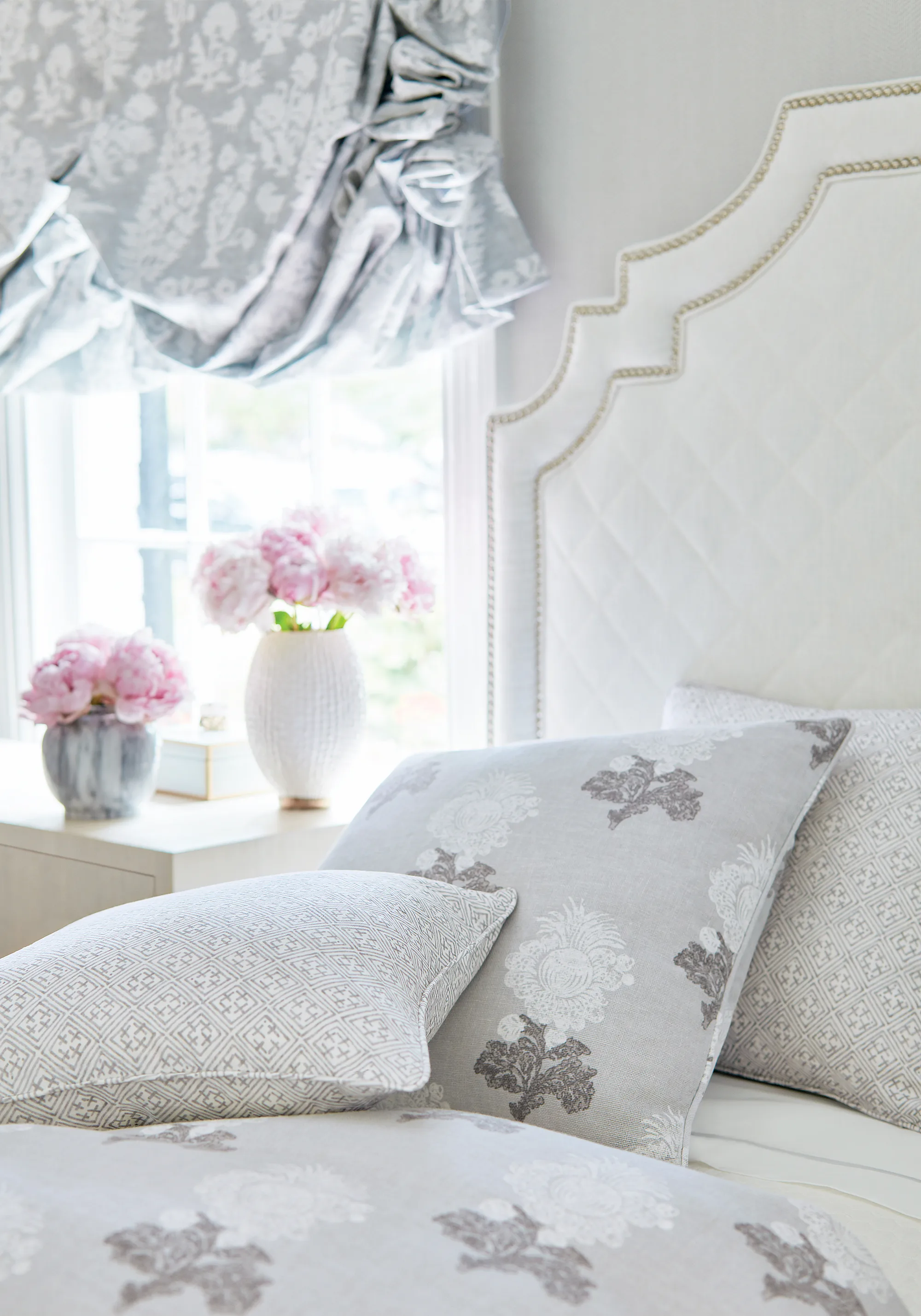 Thibaut Roscoe Herringbone in Grey (T72628)