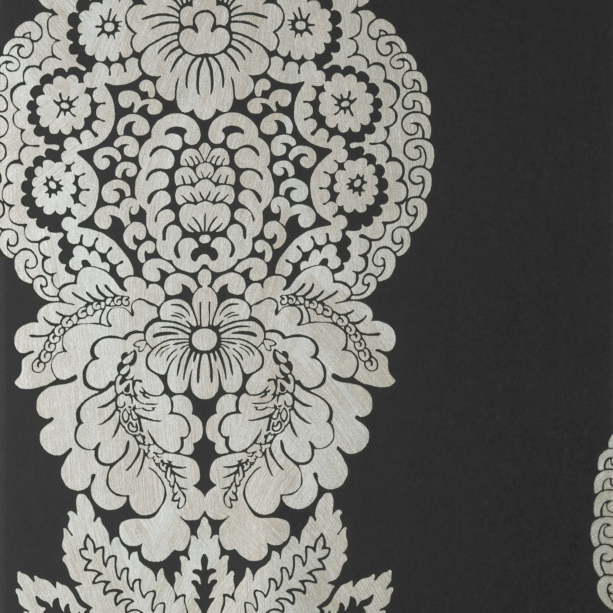 T89132 | Rowan Damask – Metallic Silver on Black
