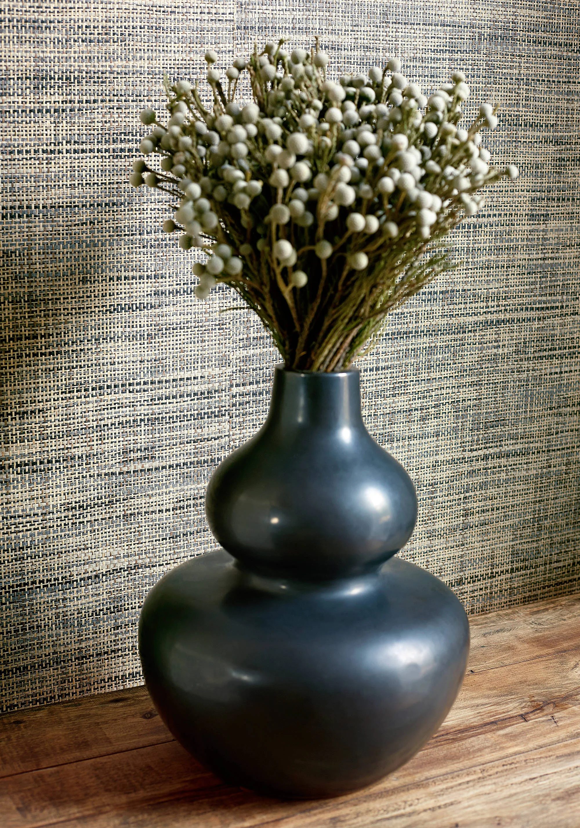 Thibaut Stablewood in Black (T41140)