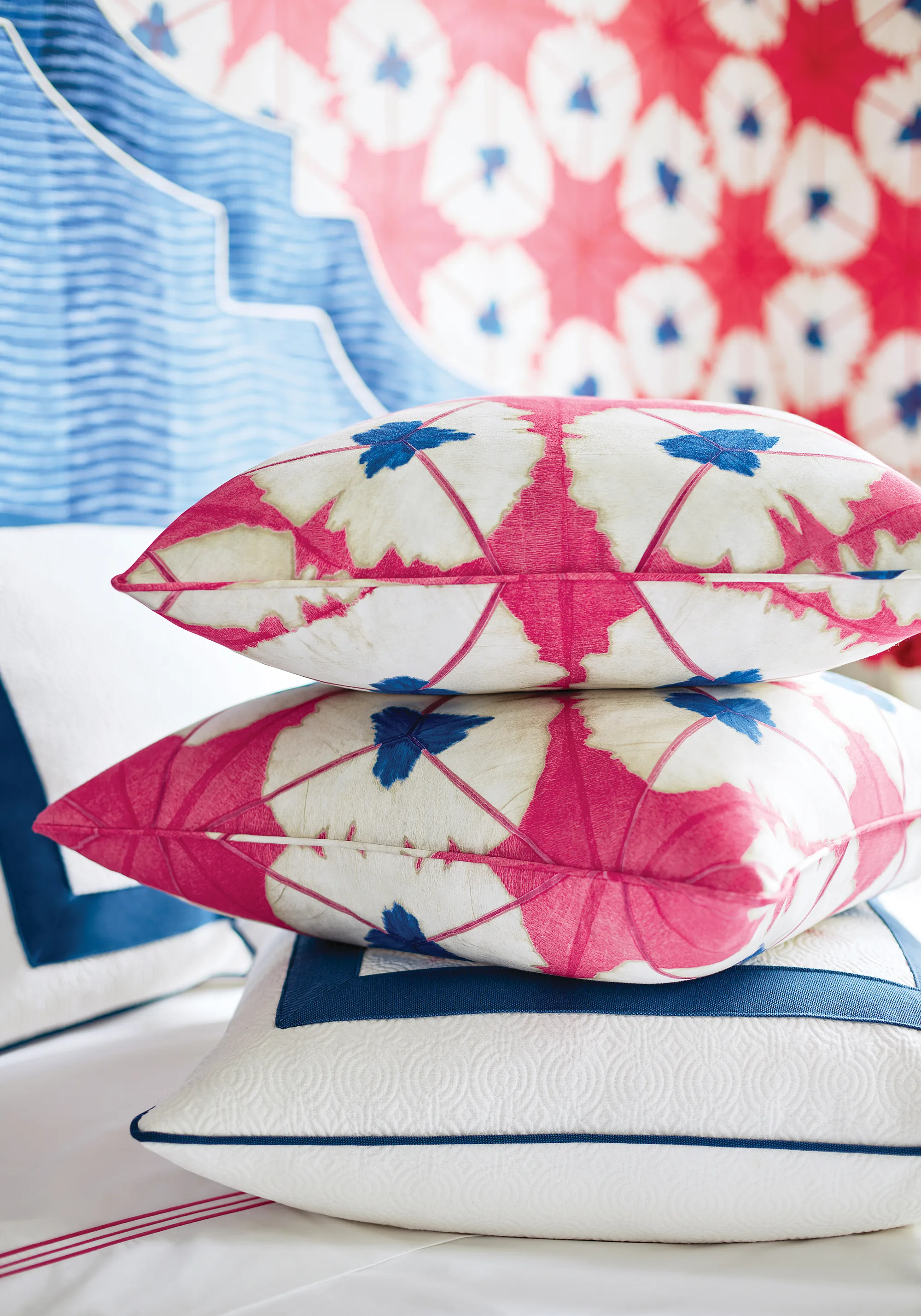 Thibaut Sunburst in Pink and Blue (T13087)