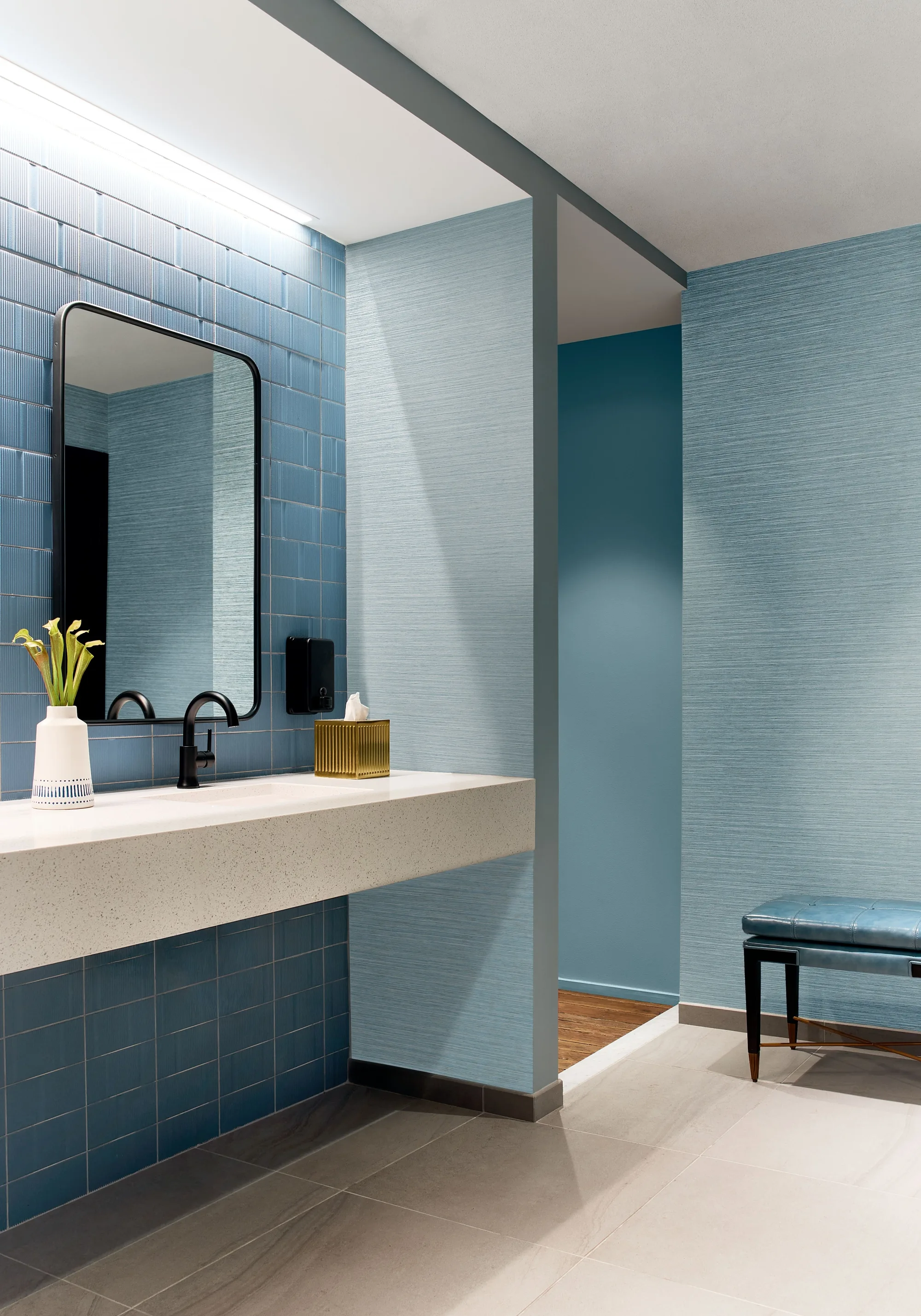 Thibaut Tenaya Wide Width in Mineral (TWW34067)