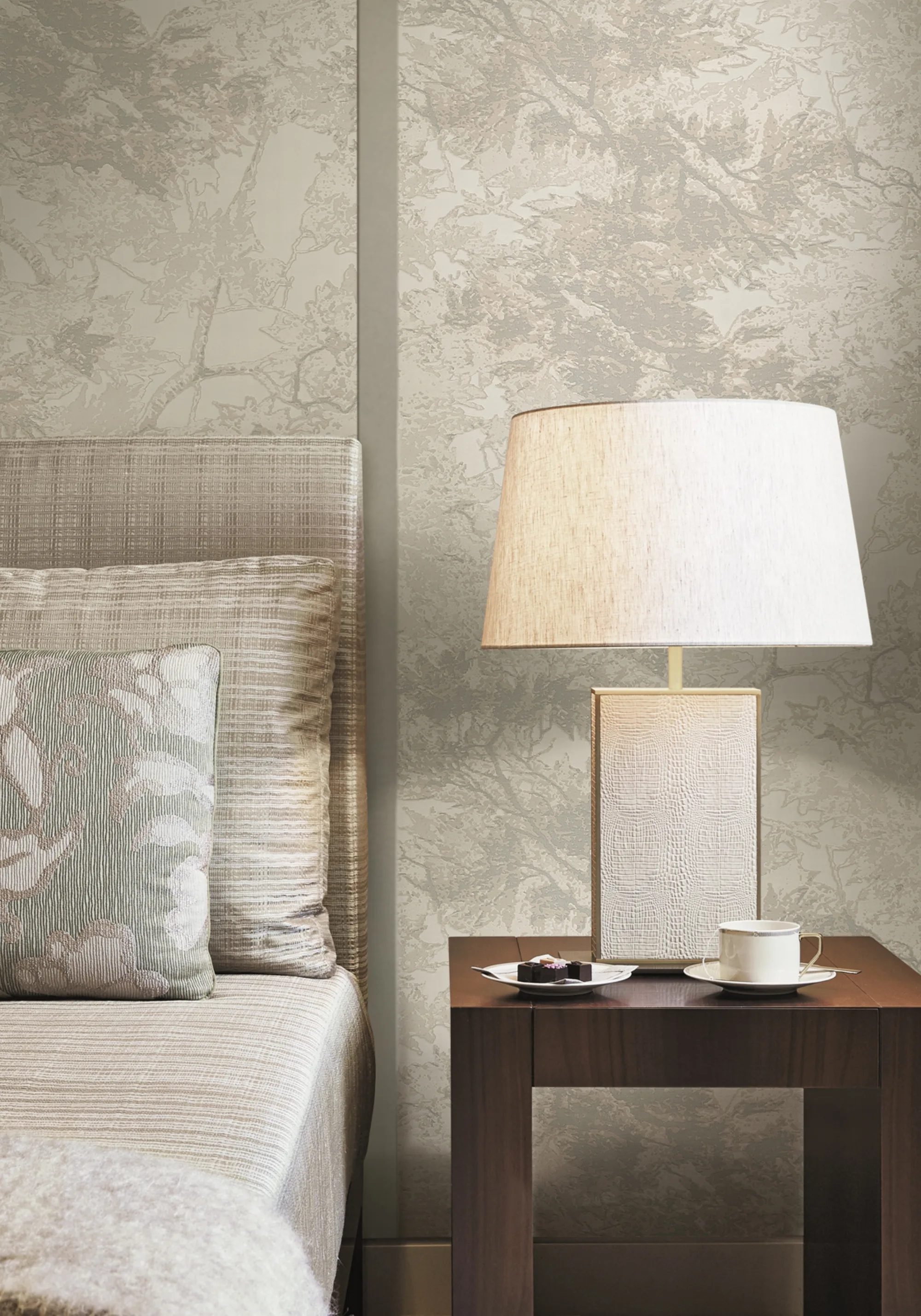 Armani Versailles in Beige (9595)