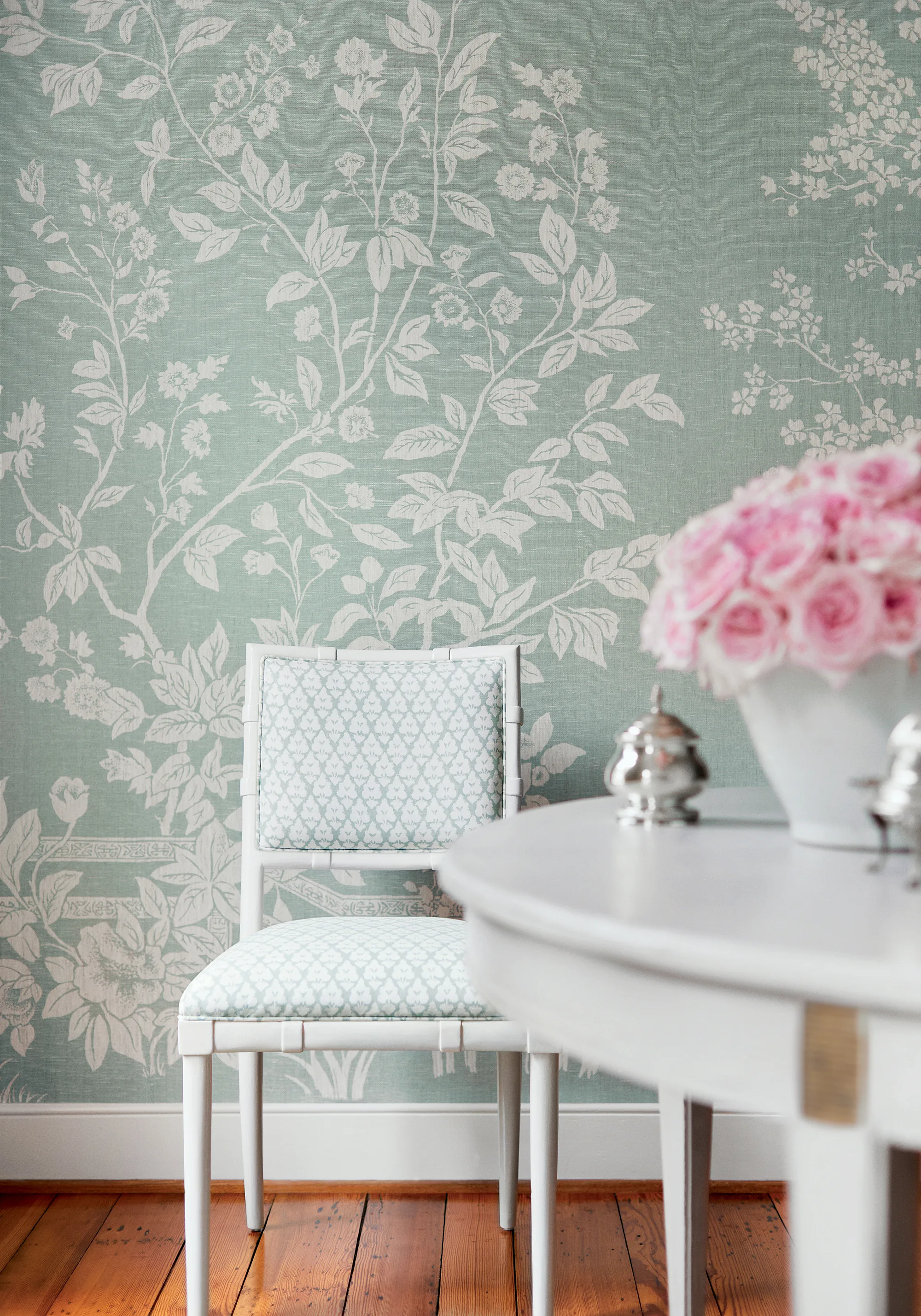 Thibaut Villa Garden Mural - Set in Robin's Egg (TM10854)