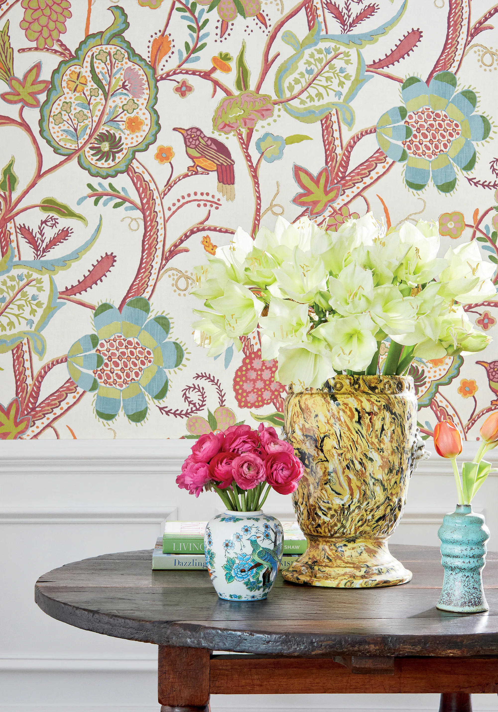 Thibaut Windsor in Cream and Red (T14305)
