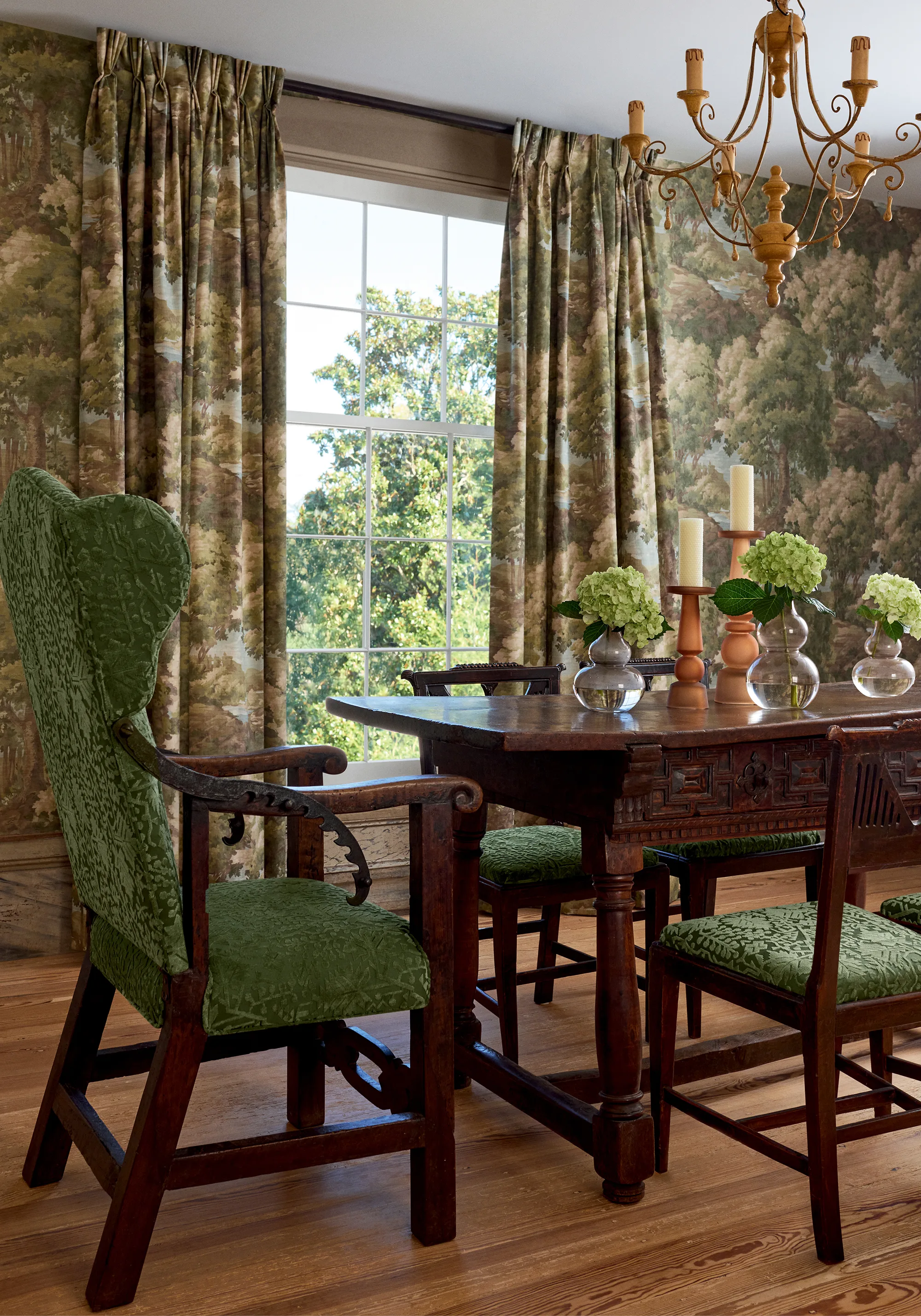 Thibaut Woodland Clearing in Green (T10546)