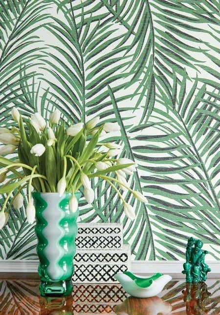 T13117 | West Palm - Emerald Green room view