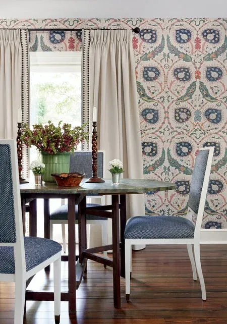 T13219 | Lewis - Coral and Blue room view