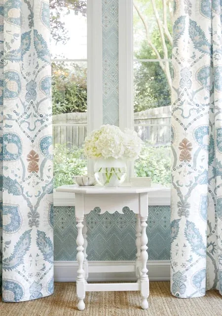 T13229 | High Plains - Spa Blue room view