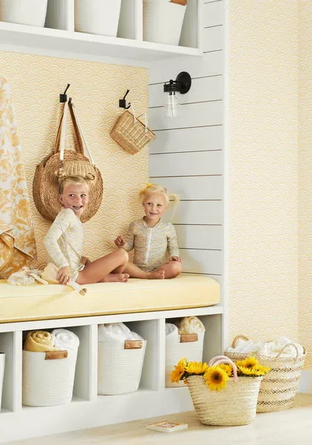 T13374 | Maris - Yellow room view
